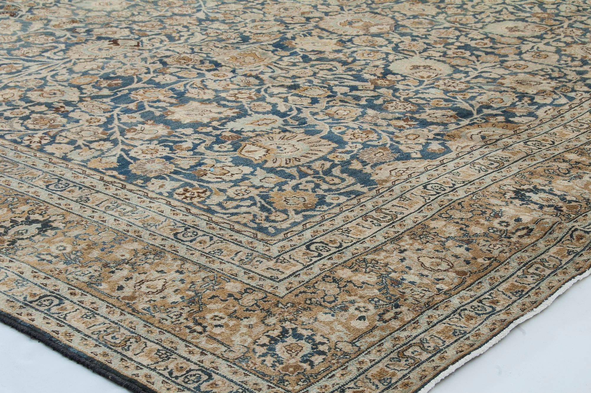 Tapis persan Tabriz ancien en laine tissé à la main Doris Leslie Blau Bon état - En vente à New York, NY