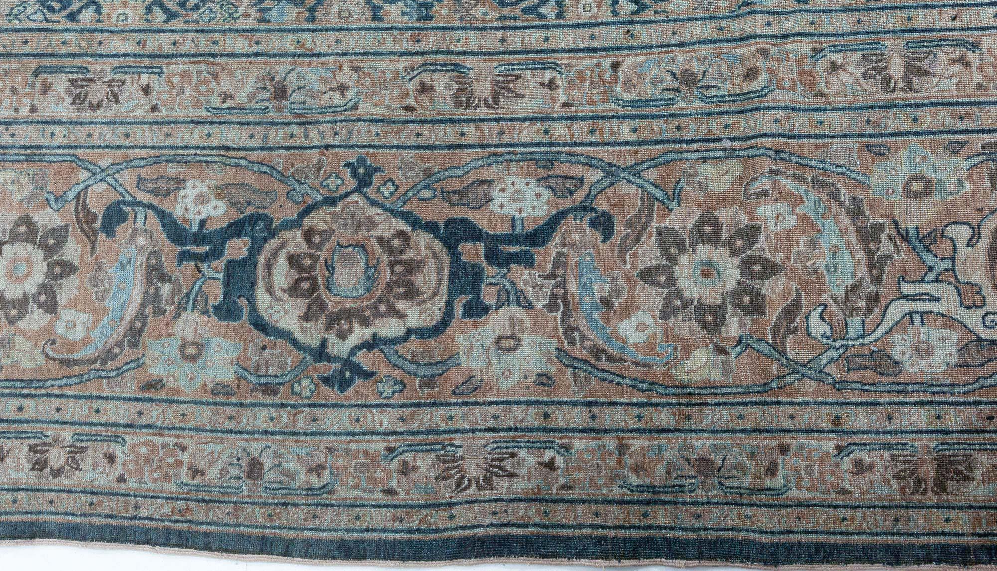 Tapis persan ancien de Tabriz Doris Leslie Blau Bon état - En vente à New York, NY