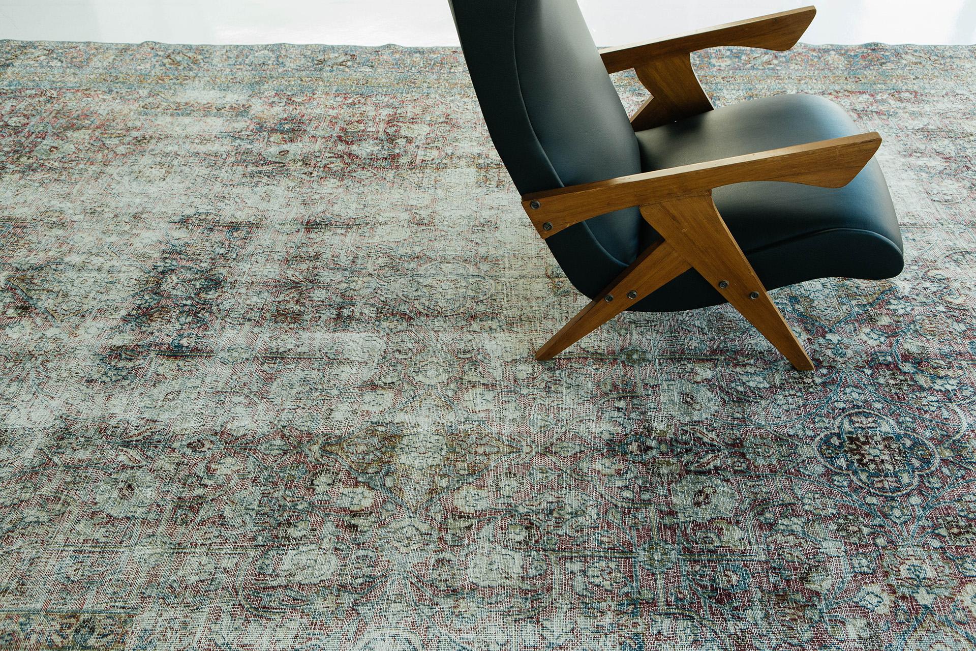 Laine Tapis persan ancien de Tabriz en vente