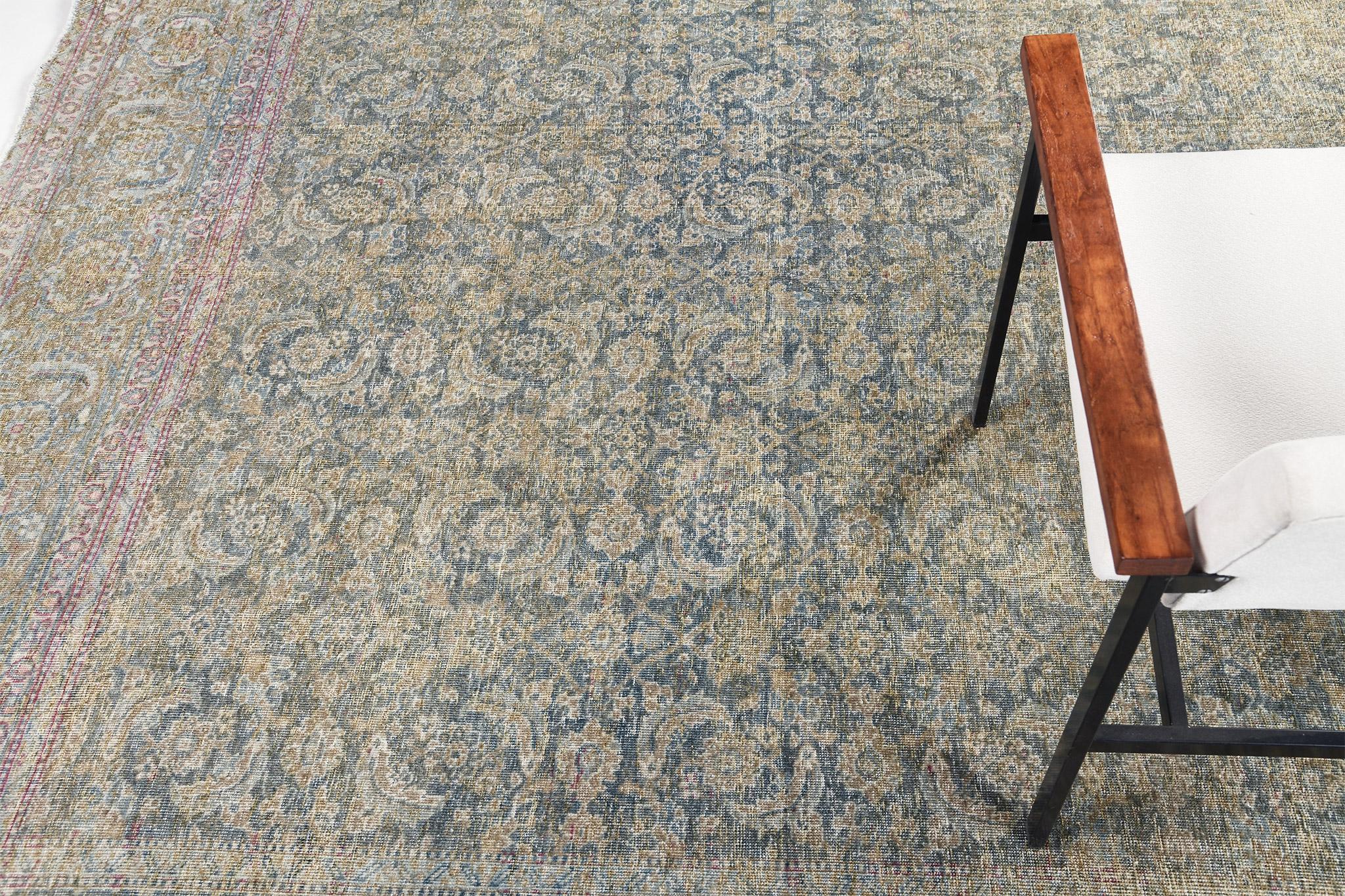 Antiker persischer Täbris-Teppich (Wolle) im Angebot