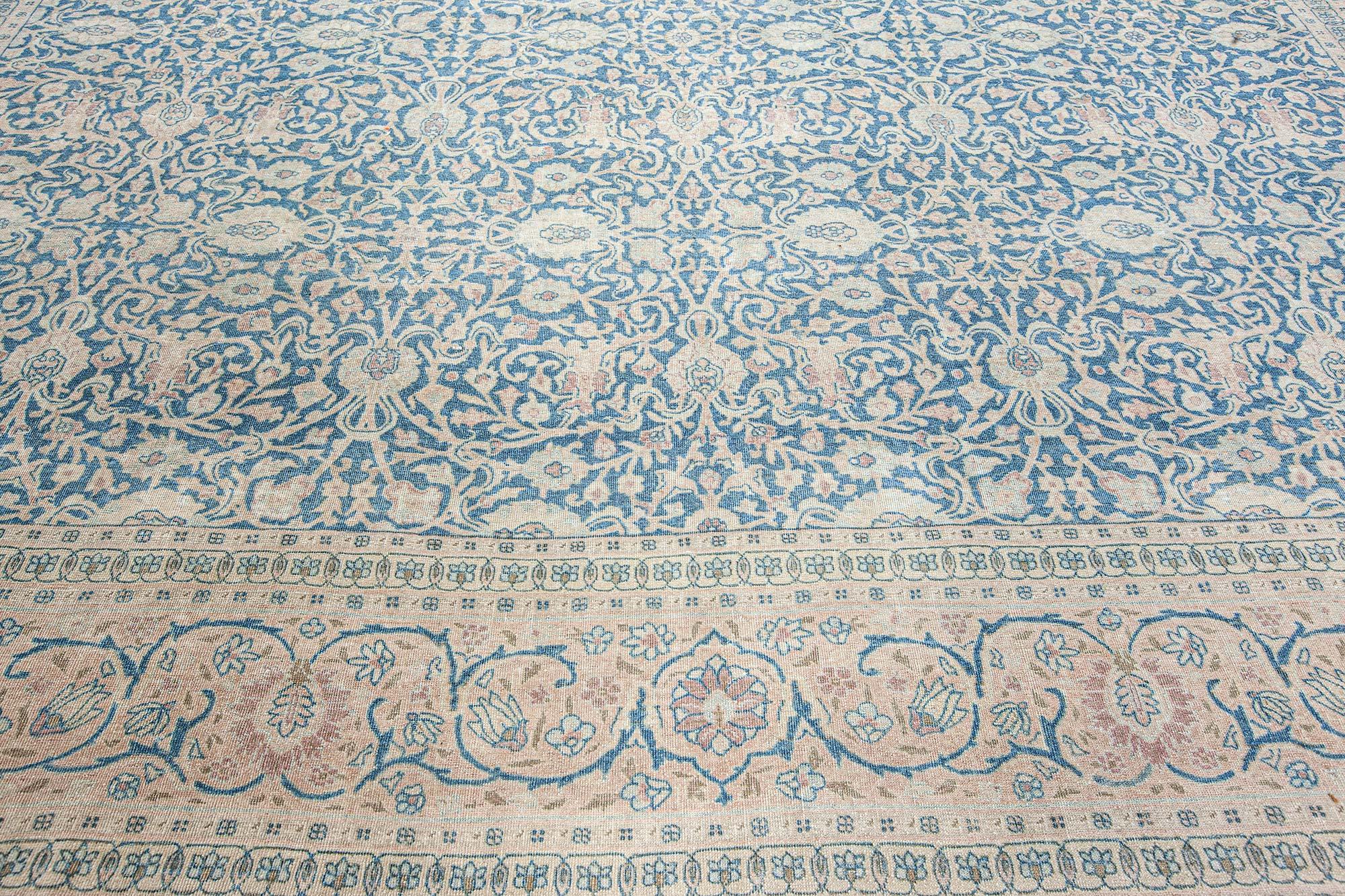 Laine Tapis persan ancien de Tabriz Doris Leslie Blau en vente