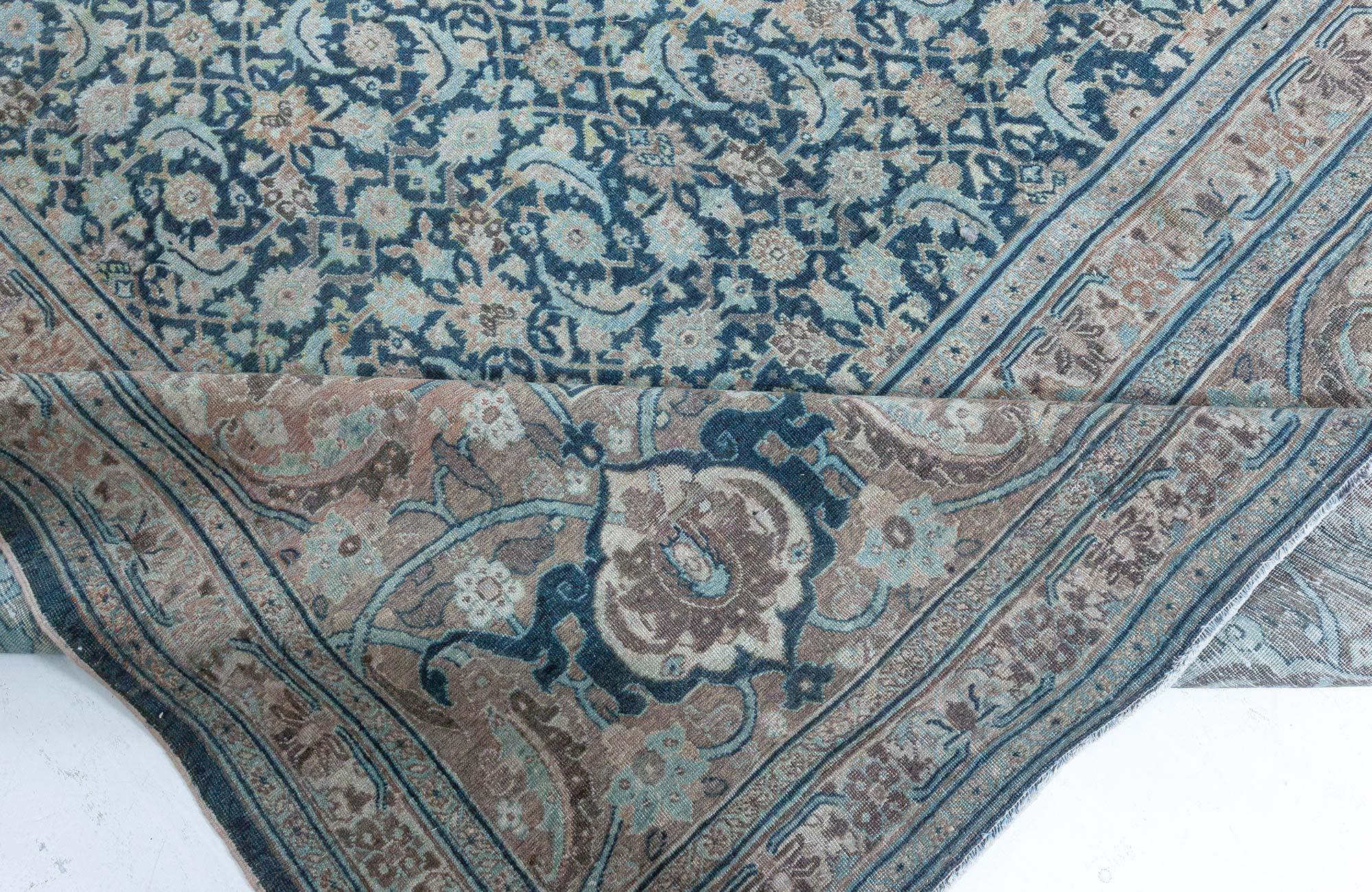 Laine Tapis persan ancien de Tabriz Doris Leslie Blau en vente