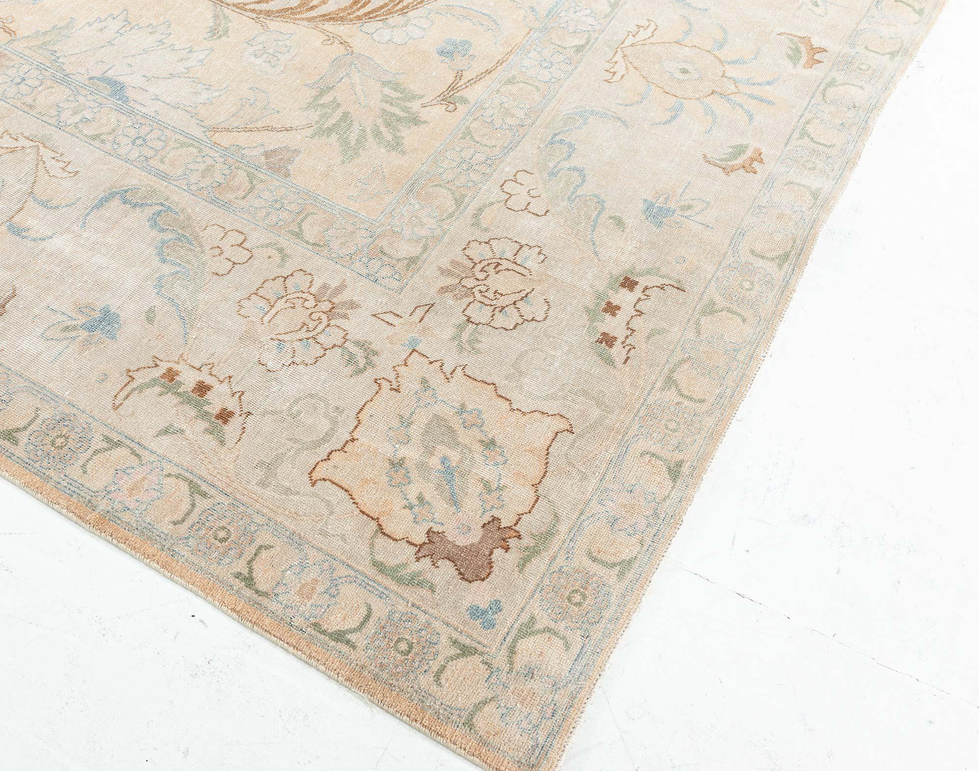 Laine Tapis persan ancien de Tabriz Doris Leslie Blau en vente