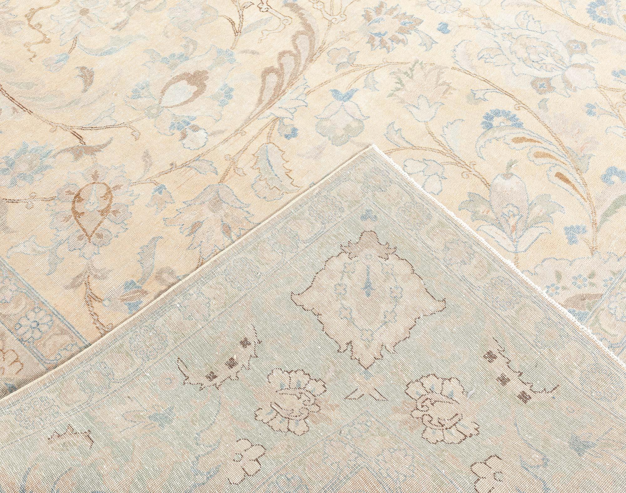 Tapis persan ancien de Tabriz Doris Leslie Blau en vente 1