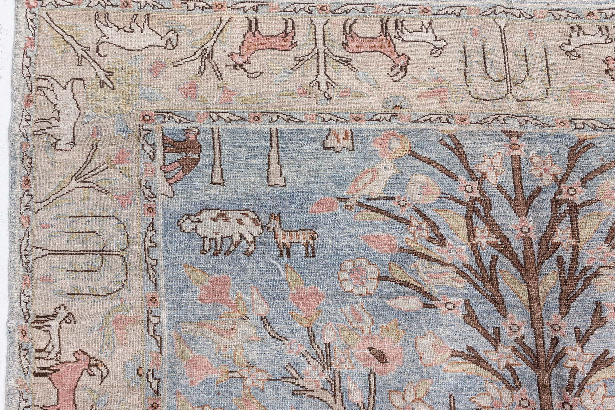 Tapis persan ancien de Tabriz Doris Leslie Blau en vente 1