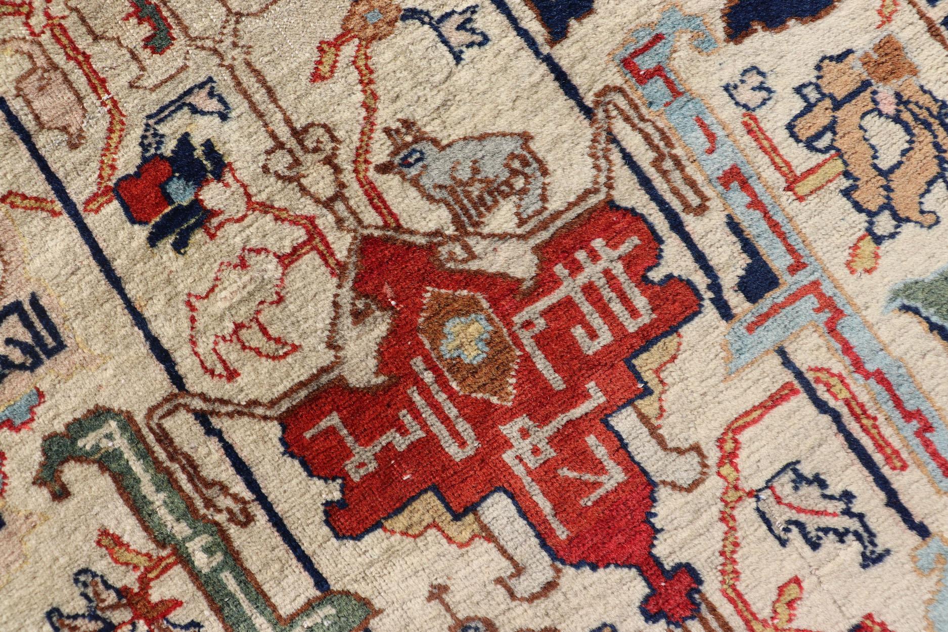 Antiker persischer Täbriz-Teppich aus Wolle mit allseitigem subgeometrischem Design im Angebot 7