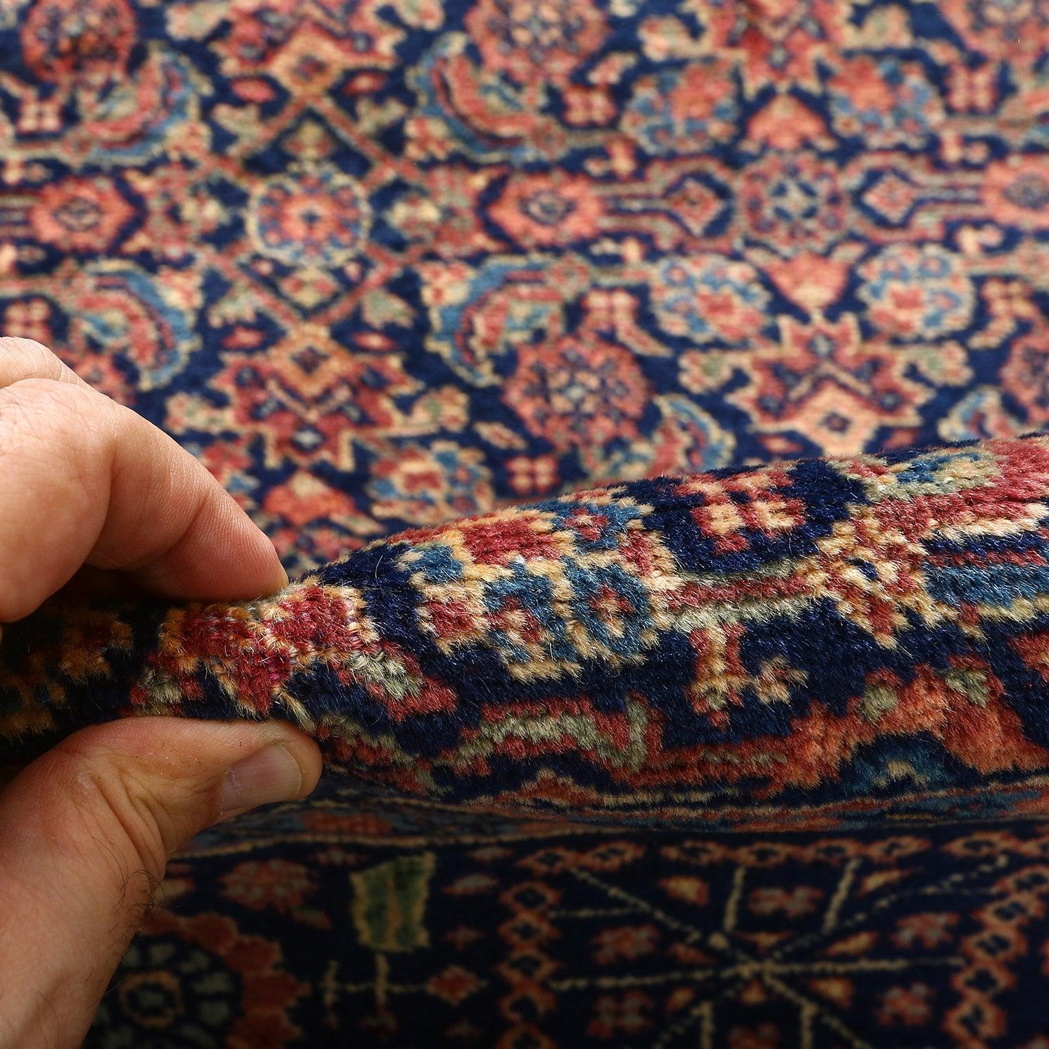 Tapis Tabriz antique en laine et coton 11'11 X 9'3
 
 Détails clés :
 Pile : Laine
 Fondation : Coton
 Origine : Tabriz
 Design/One Tous azimuts
 Âge approximatif : 85 ans
 Qualité (KPI) : 265
 Condit : Nouveau
 Dimension : 11'11 x 9'3
 Numéro