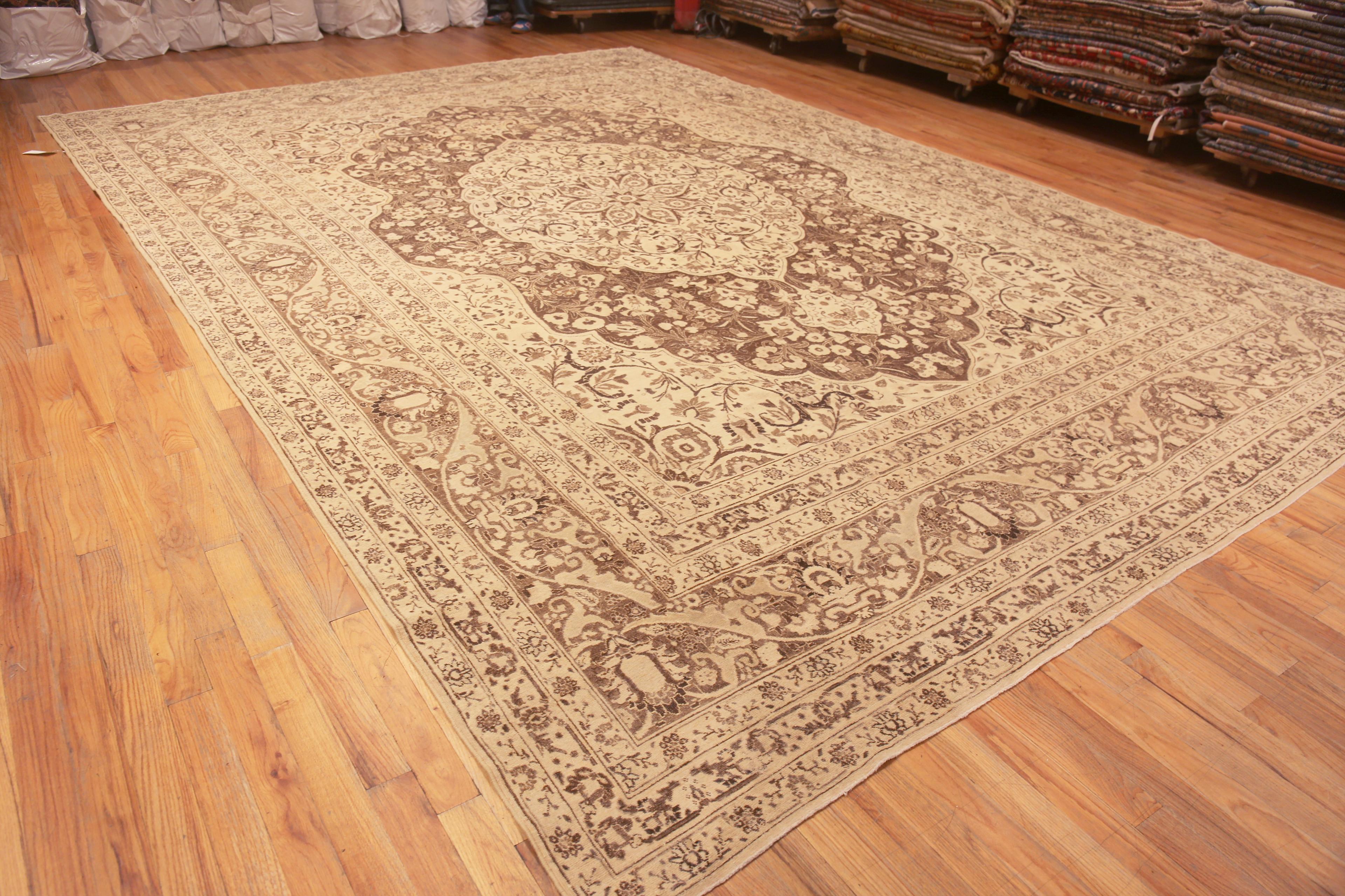 Finely Woven and Decorative Large Antique Persian Tabriz Rug, Country of Origin / Rug Type: Persia Rugs, Circa Date: First Quarter of The 20th Century. Size: 12 ft x 18 ft (3.66 m x 5.49 m)

