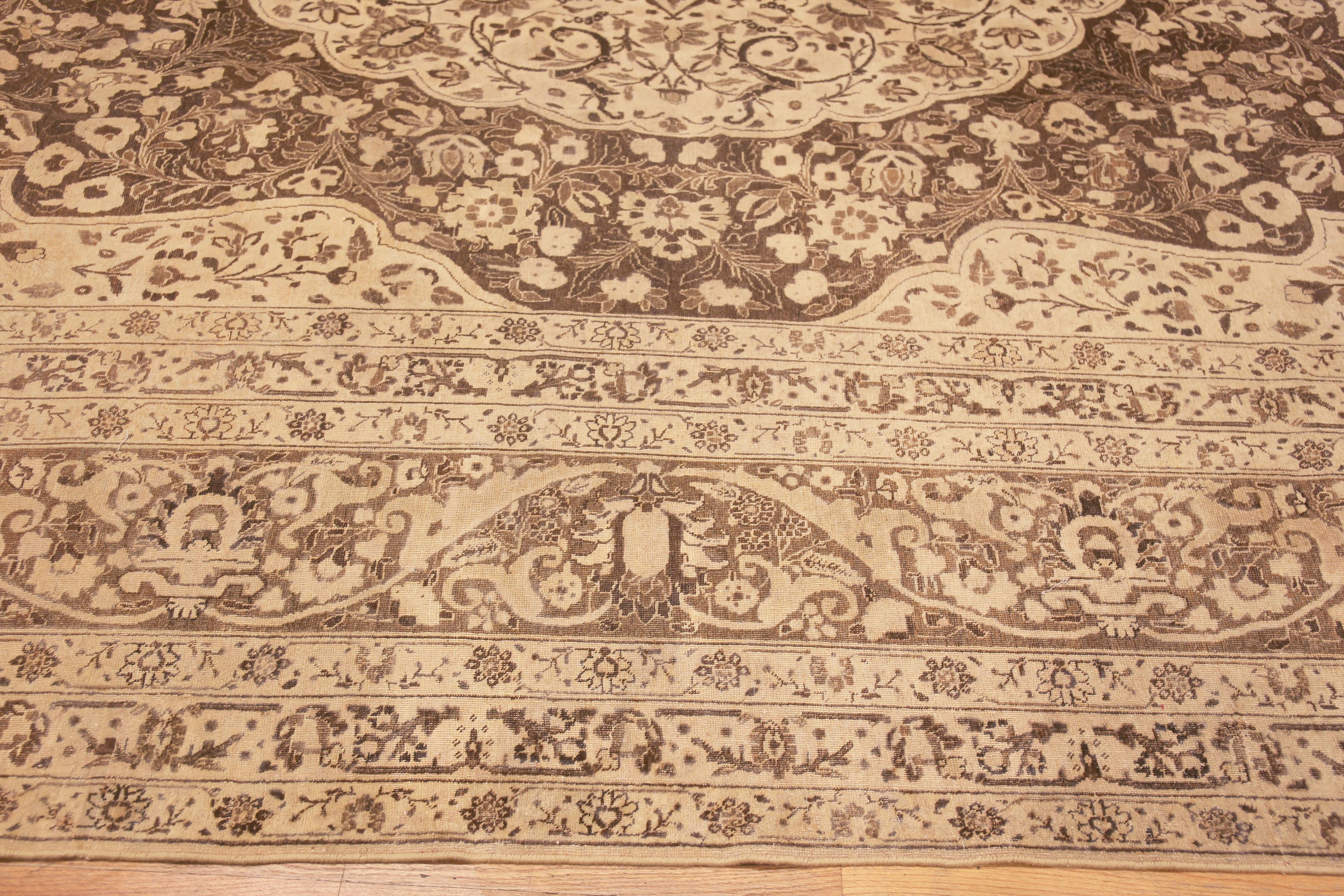 Tapis persan ancien de Tabriz. Taille : 12 ft x 18 ft en vente 2