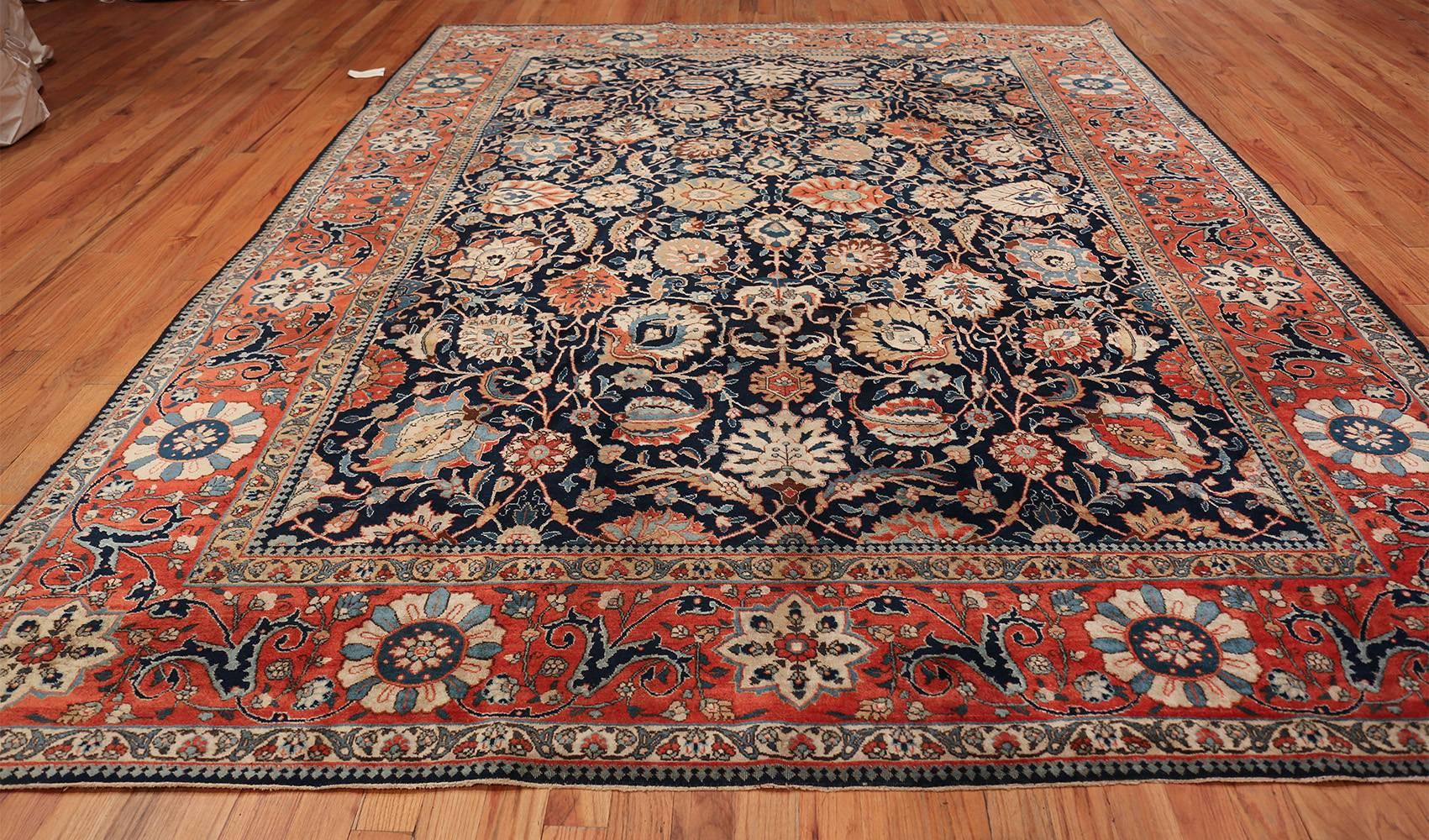 Antique Persian Tabriz Rug. Size: 9 ft 6 in x 12 ft  For Sale 1