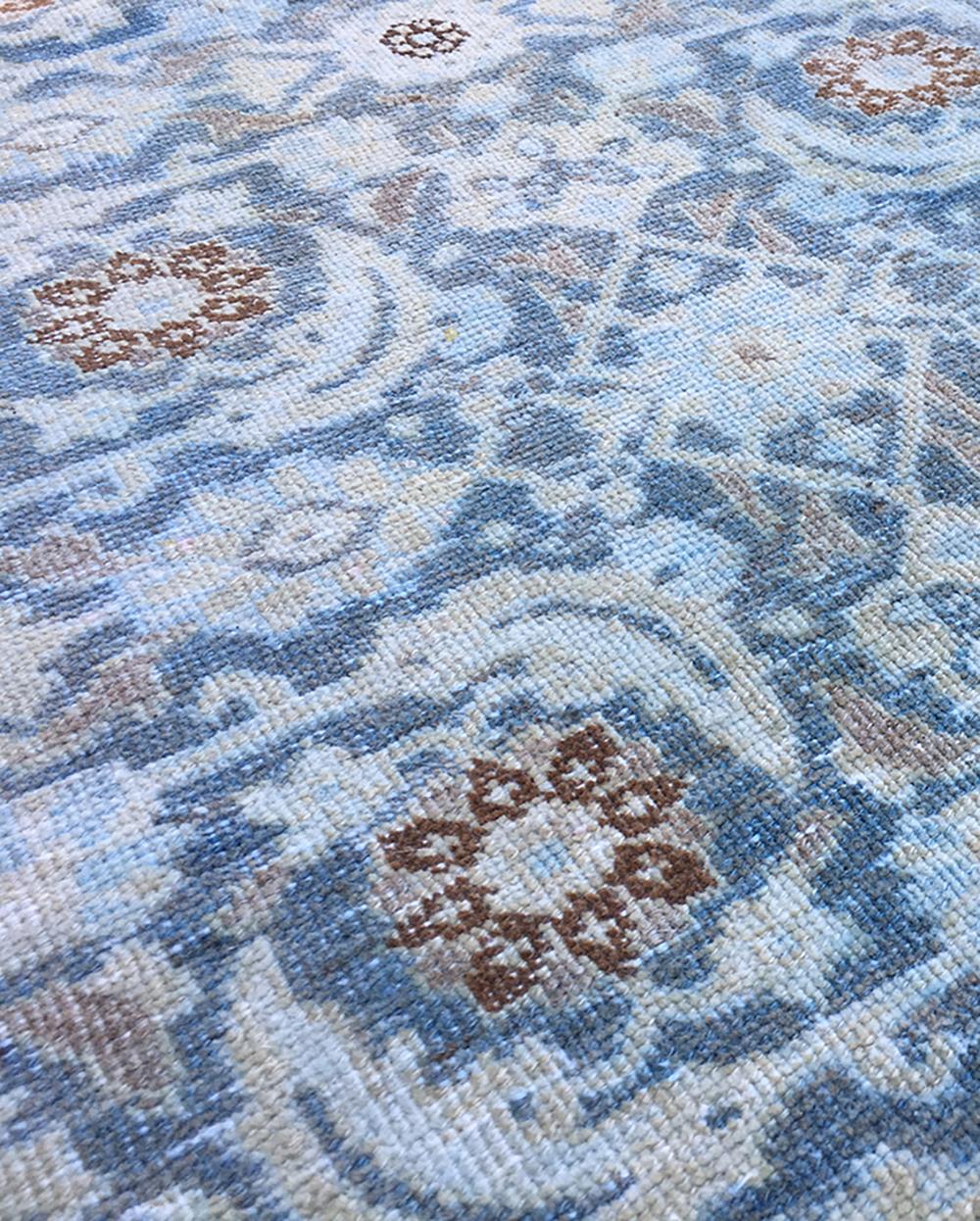 Lana Antico tappeto persiano Tabriz con motivo complessivo blu cielo avorio marrone beige in vendita