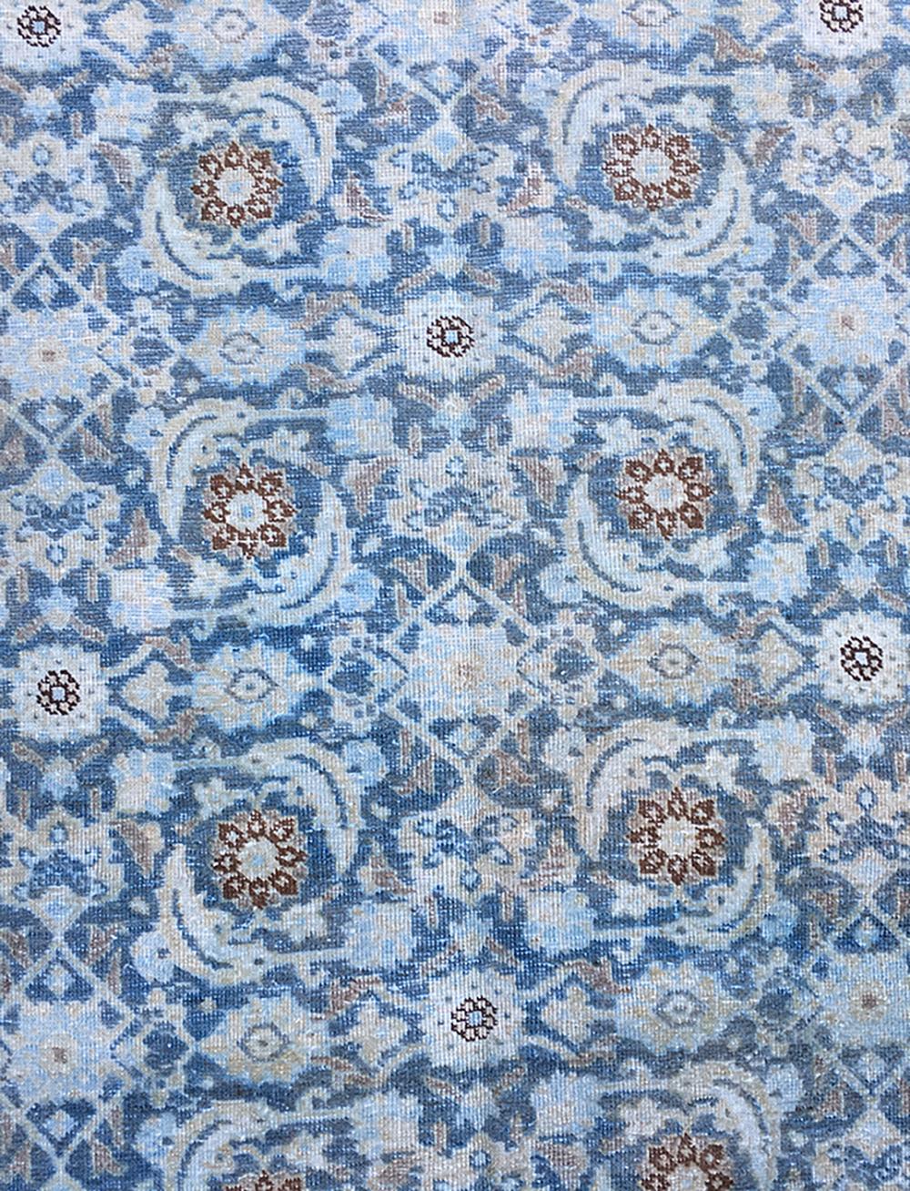 Antico tappeto persiano Tabriz con motivo complessivo blu cielo avorio marrone beige in vendita 1