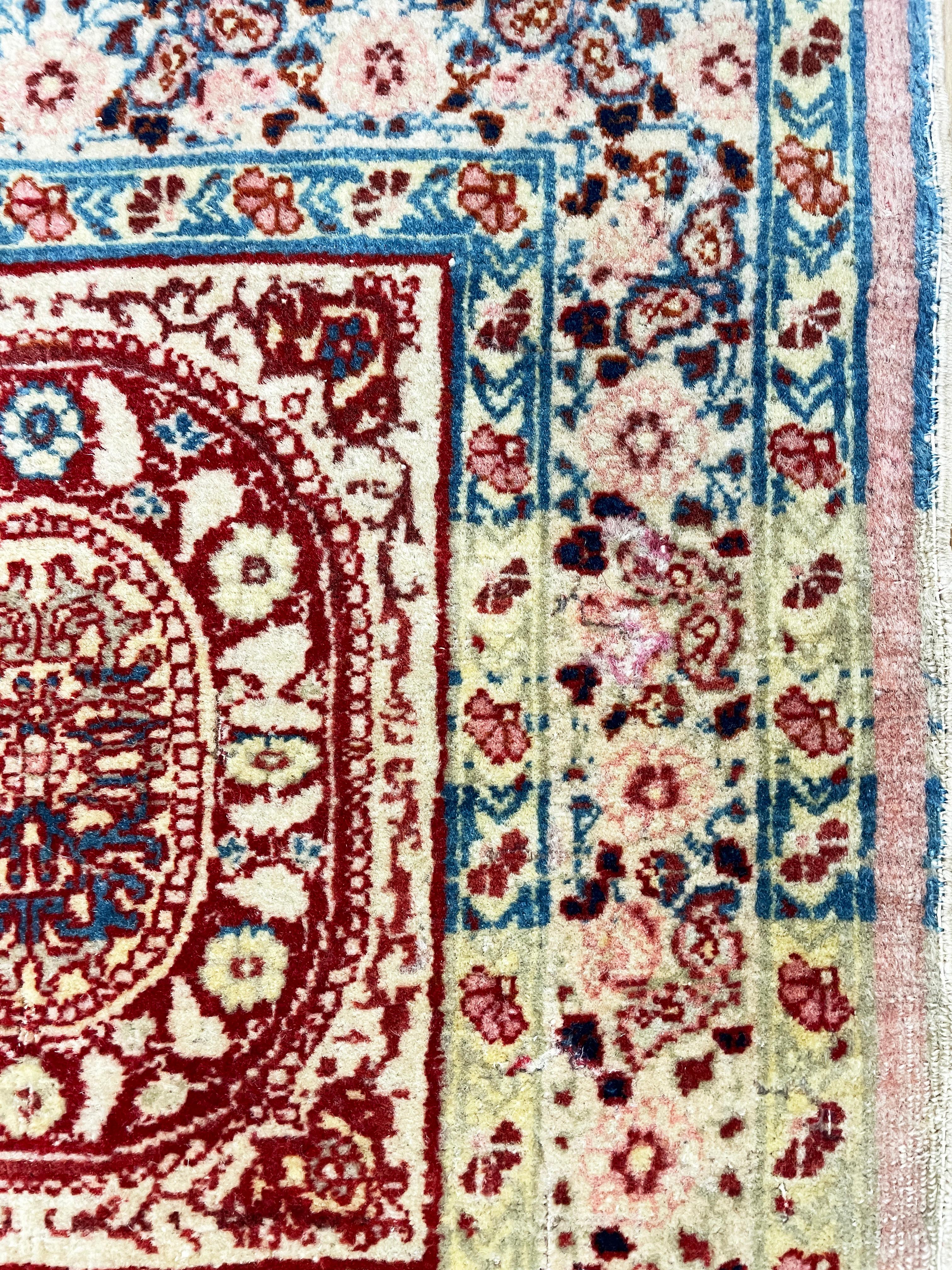 Antiker persischer Täbris  Teppich, Das Zentrum des Universums (Tabriz) im Angebot