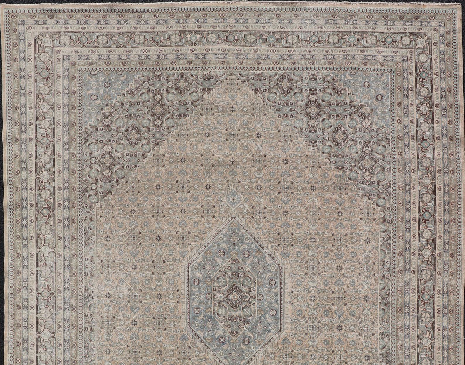 Antique Persian Tabriz Rug with All-Over Design Keivan Woven Arts Collection  In Good Condition For Sale In Atlanta, GA