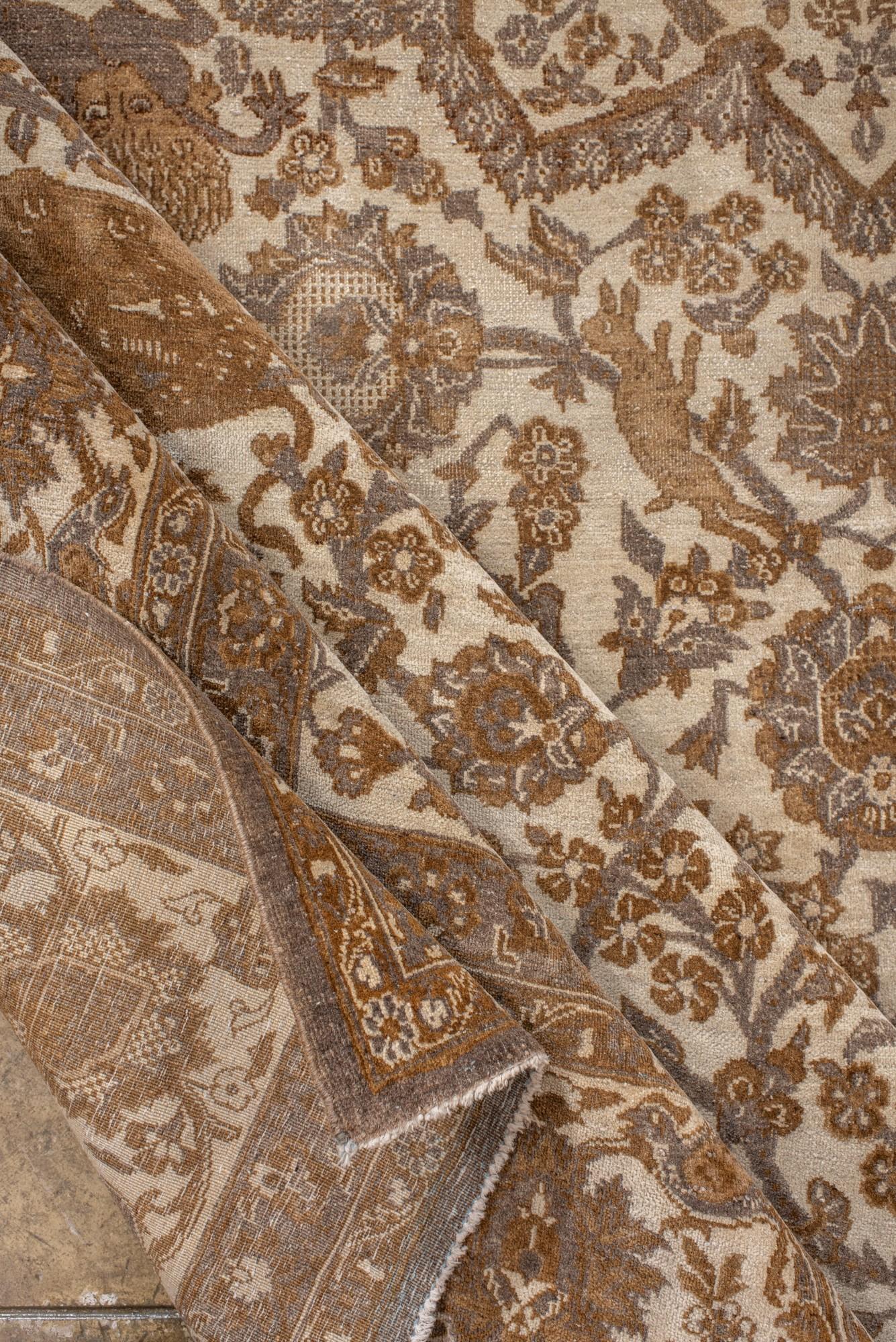 Alfombra persa antigua de Tabriz con diseño integral en venta 1