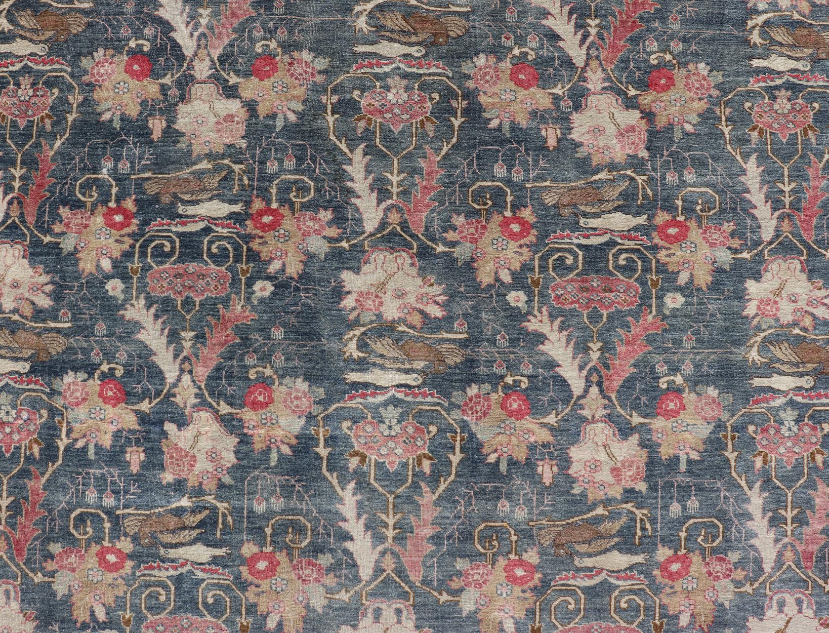 Tappeto antico persiano Tabriz con disegno a briglia in blu Keivan Woven Arts 8'8 x 12' In condizioni ottime in vendita a Atlanta, GA