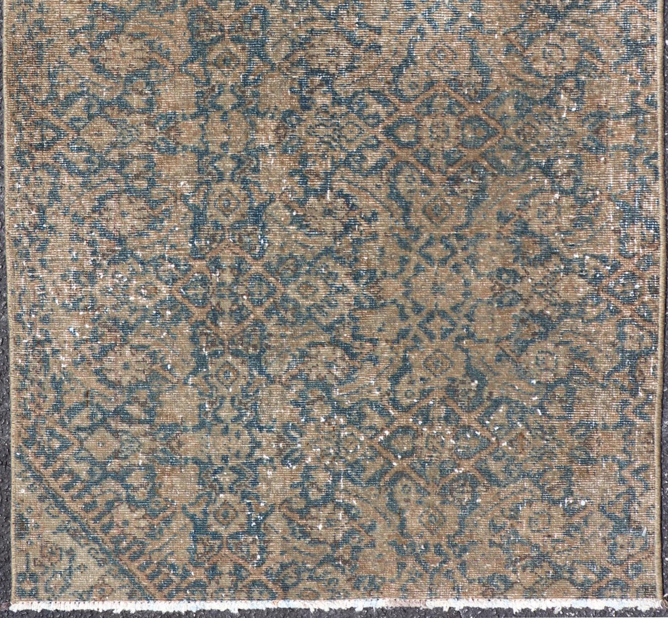 Perse Ancien tapis persan Tabriz avec motif Allover délavé en bleu doux 2'3 x 4'3 en vente