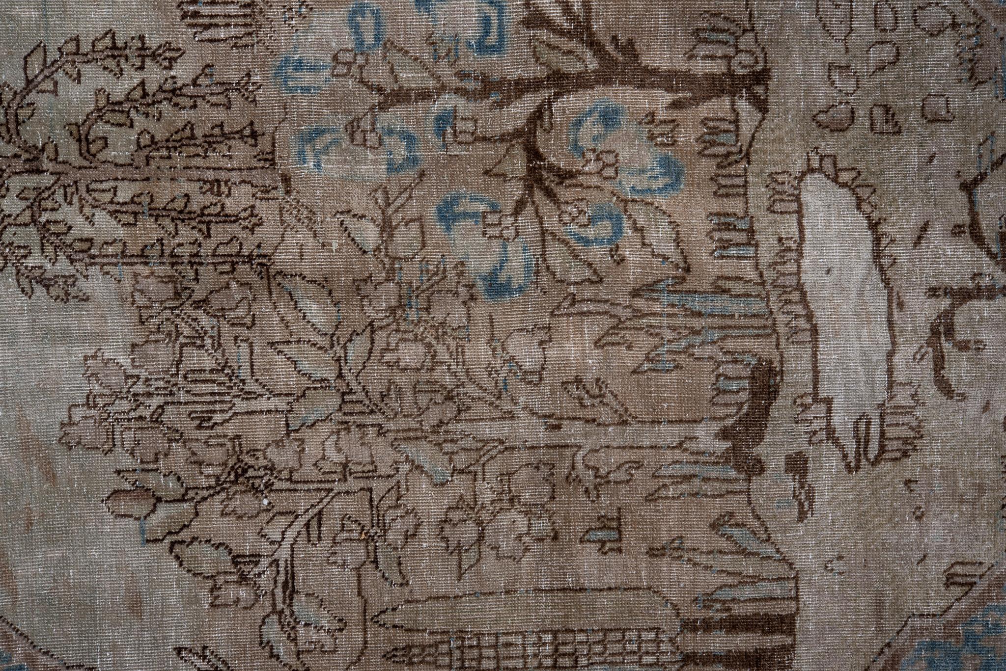 20ième siècle Tapis persan ancien de Tabriz en vente
