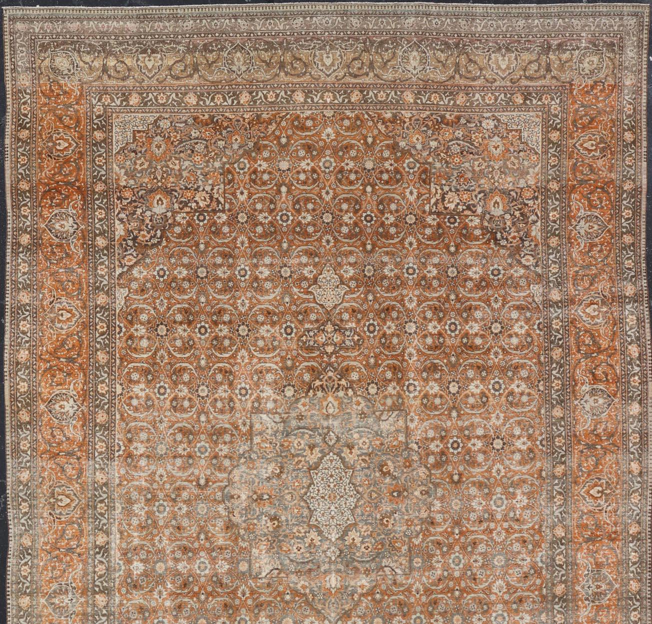 Annodato a mano Antico tappeto persiano Tabriz con intricato disegno Herati 12'6 x 20'4 in vendita