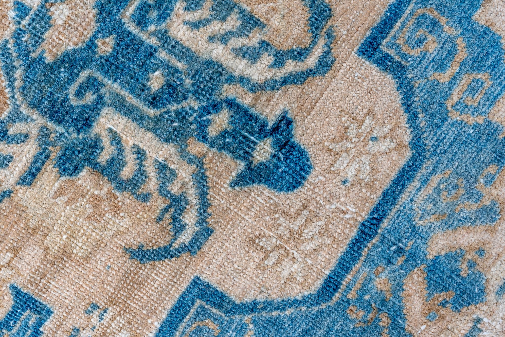 Laine Tapis persan ancien de Tabriz à motifs floraux complexes en vente