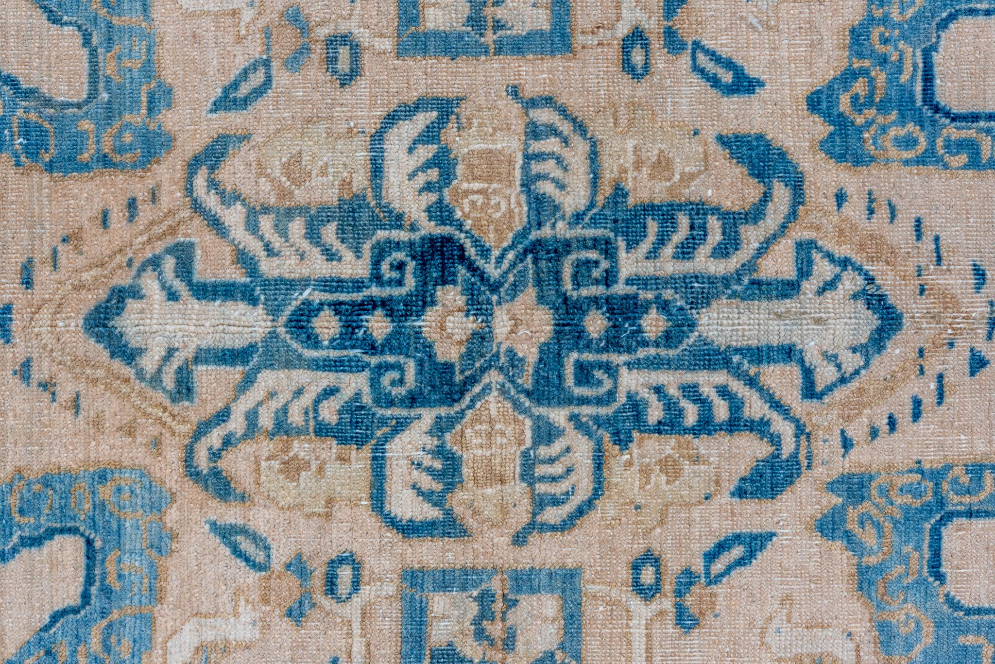 Tapis persan ancien de Tabriz à motifs floraux complexes en vente 1