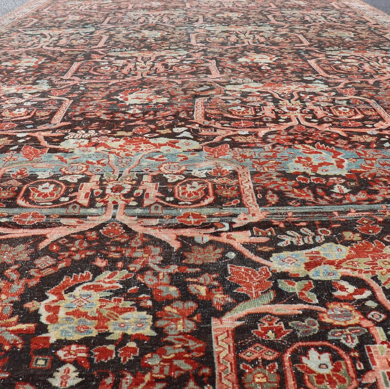 Antico tappeto persiano Tabriz con motivi botanici ornati e rosso 7'9 x 13'10 in vendita 2