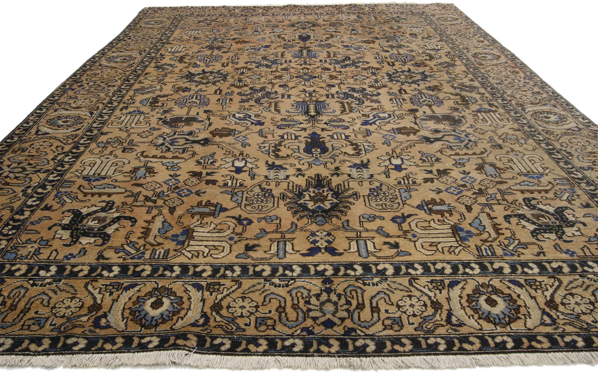 Tapis persan ancien de Tabriz de style traditionnel Bon état - En vente à Dallas, TX