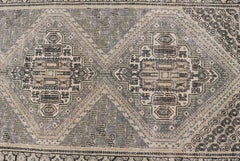 Tapis de couloir persan ancien de Tabriz avec médaillons géométriques complexes 2'8" x 10'4"