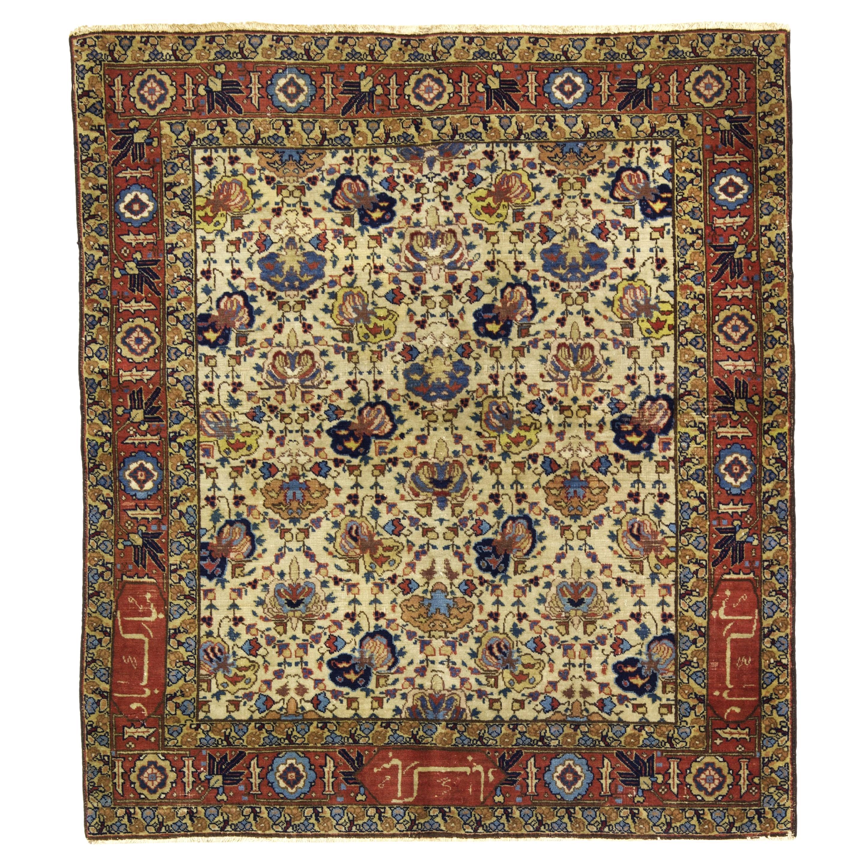 Antike persische Tabriz unterzeichnete Teppich 4'4" x 4'10