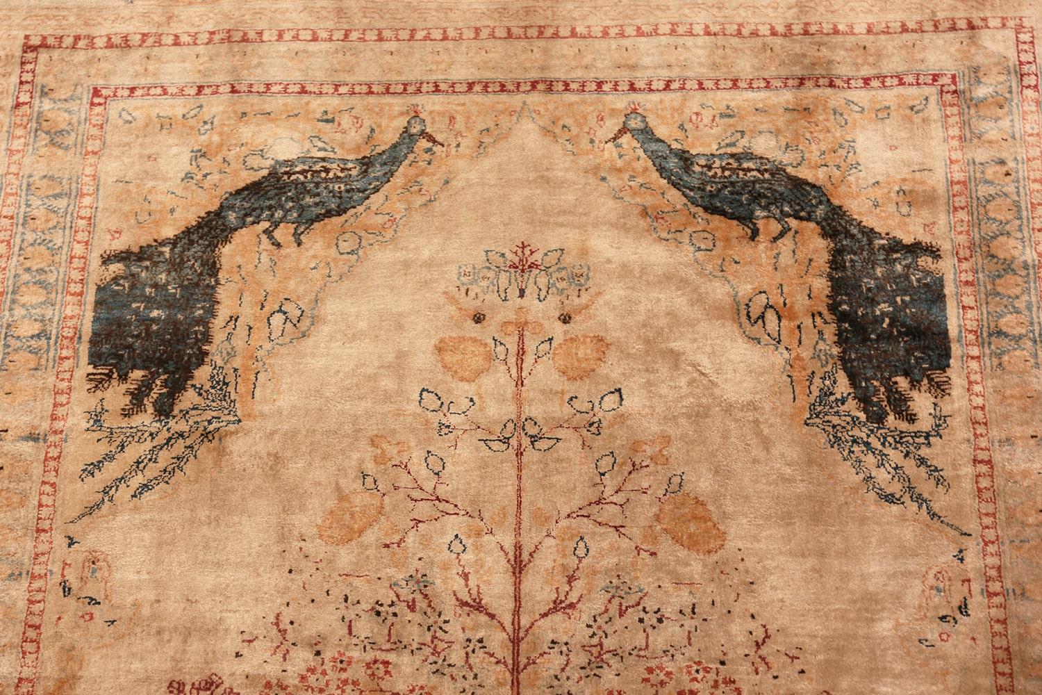 Tessuto a mano Antico tappeto da preghiera in seta Tabriz persiano.4 ft 3 in x 5 ft 6 in in vendita