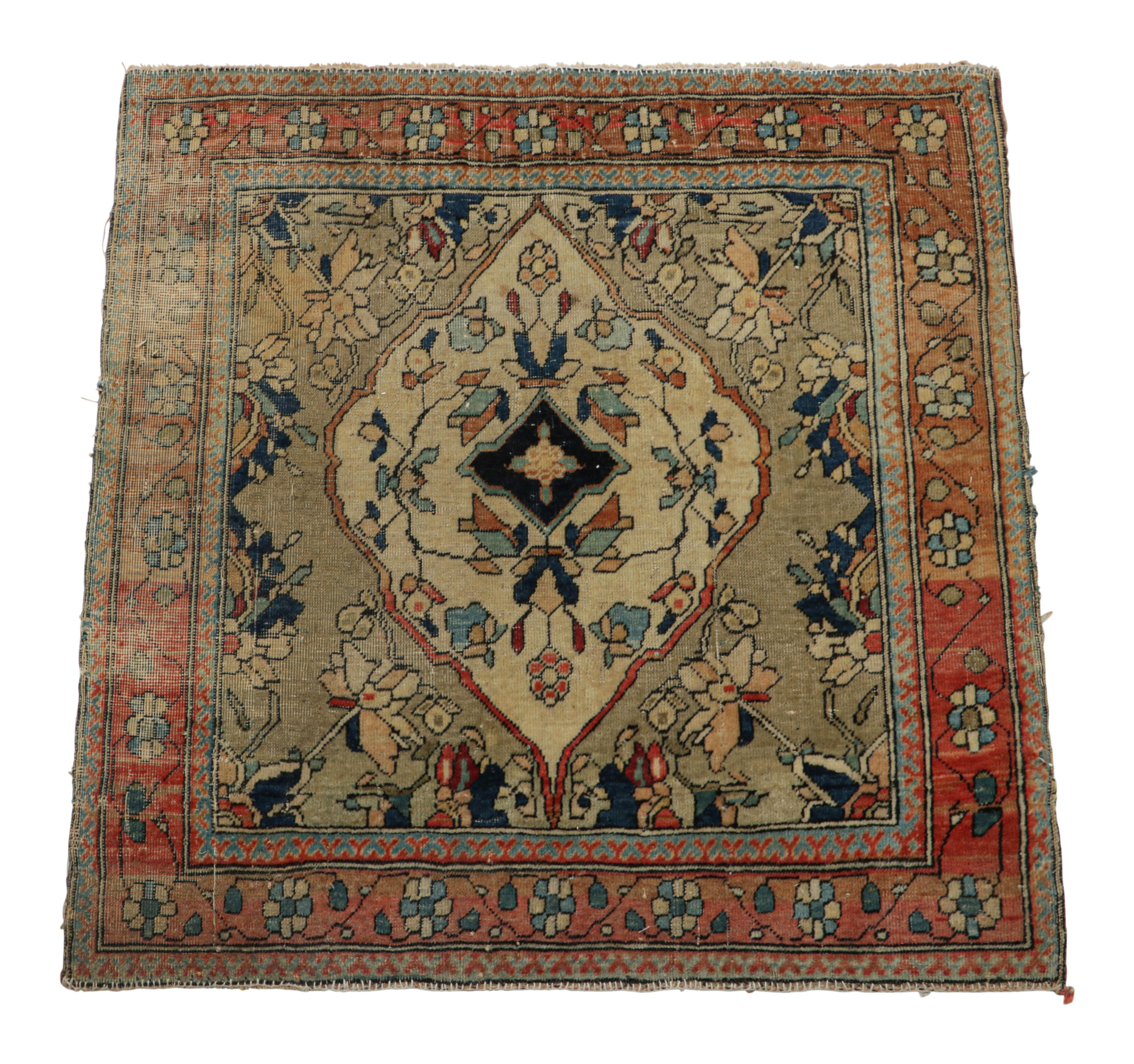 Antico tappeto persiano Tabriz quadrato in beige-marrone con medaglione  Rug & Kilim In condizioni buone in vendita a Long Island City, NY