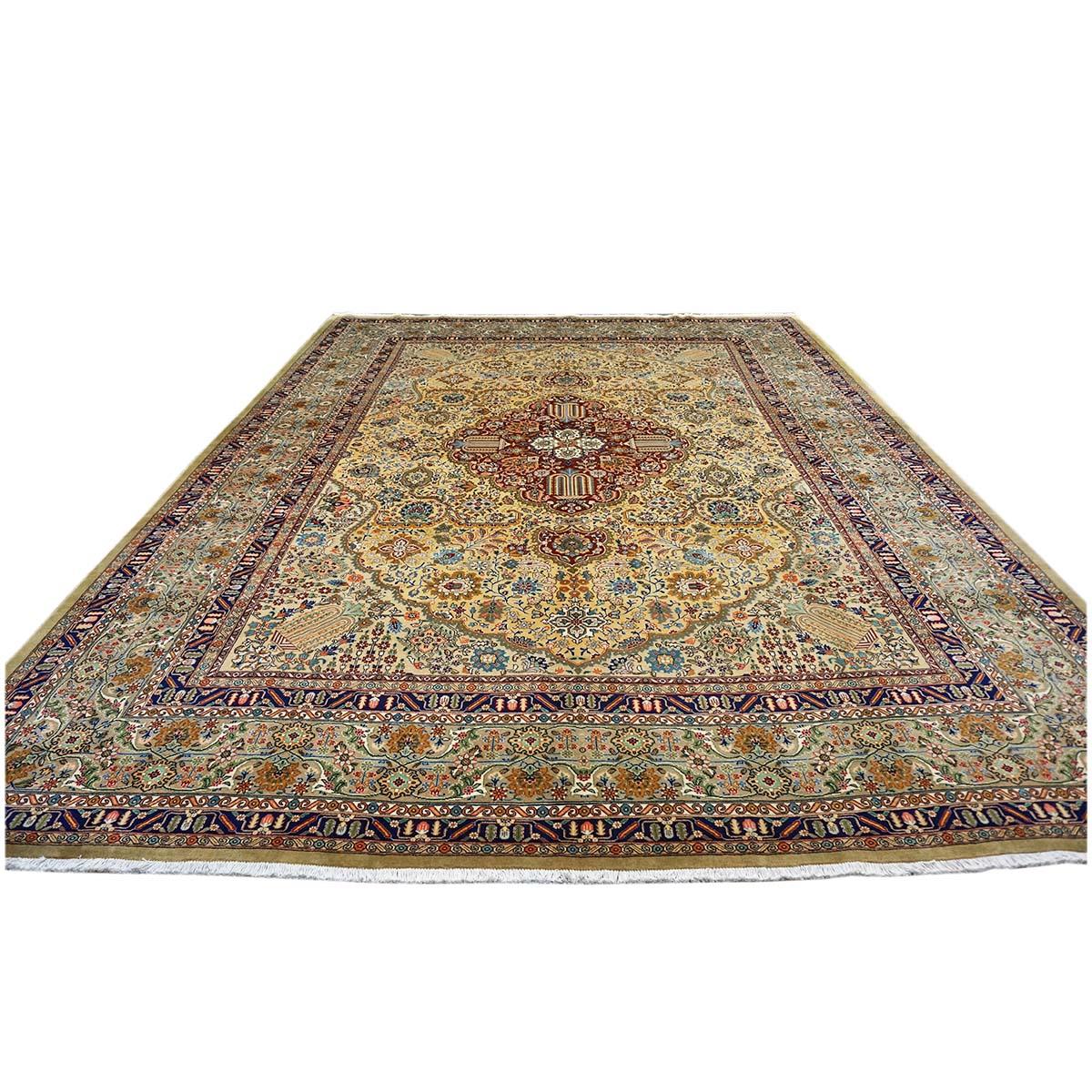 Milieu du XXe siècle Tapis persan ancien Tabriz 10x13 brun clair, taupe, bleu marine et or fait à la main en vente