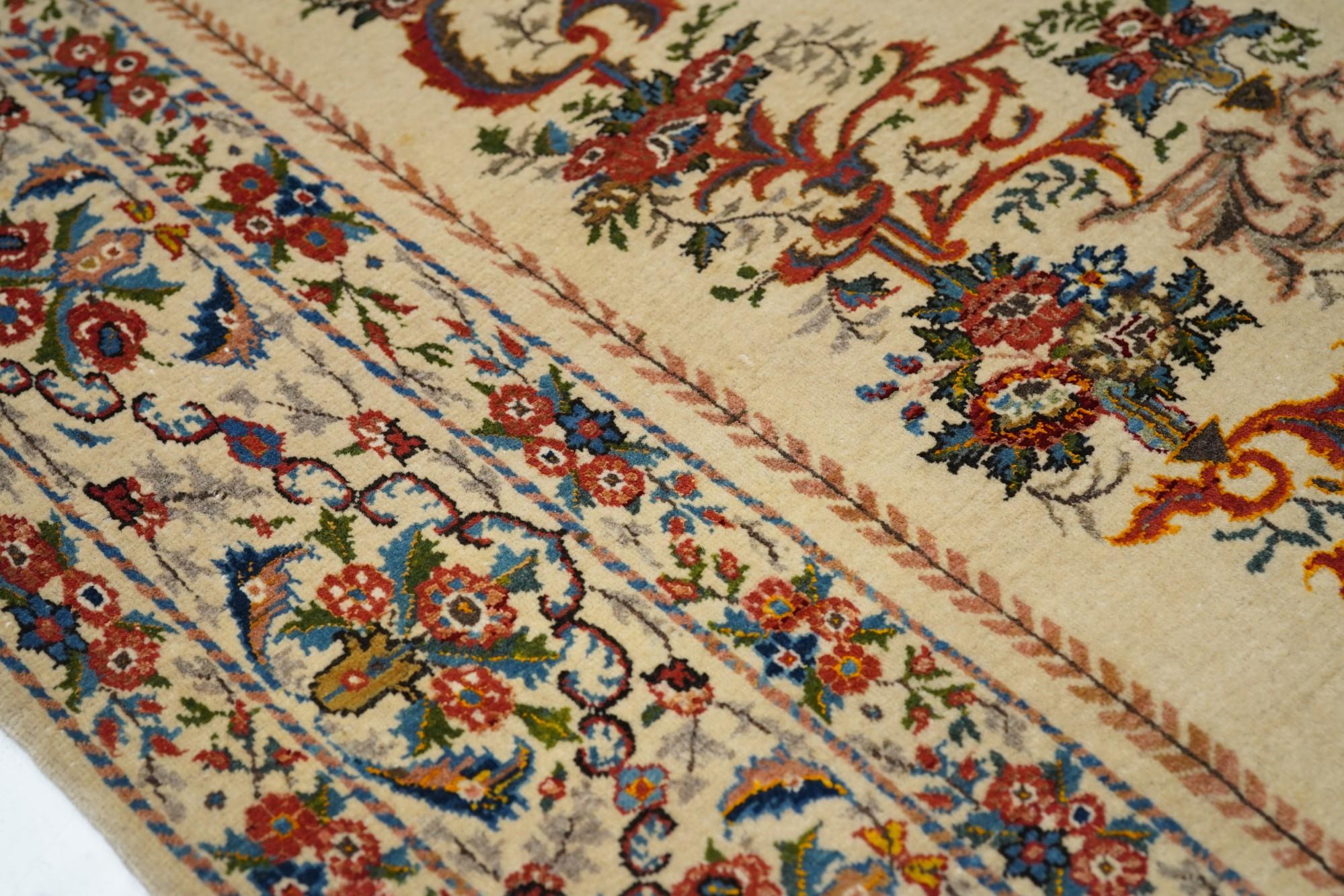 Extremely Fine Antique Persian Tehran Rug Wool with all design in Silk  For Sale 1