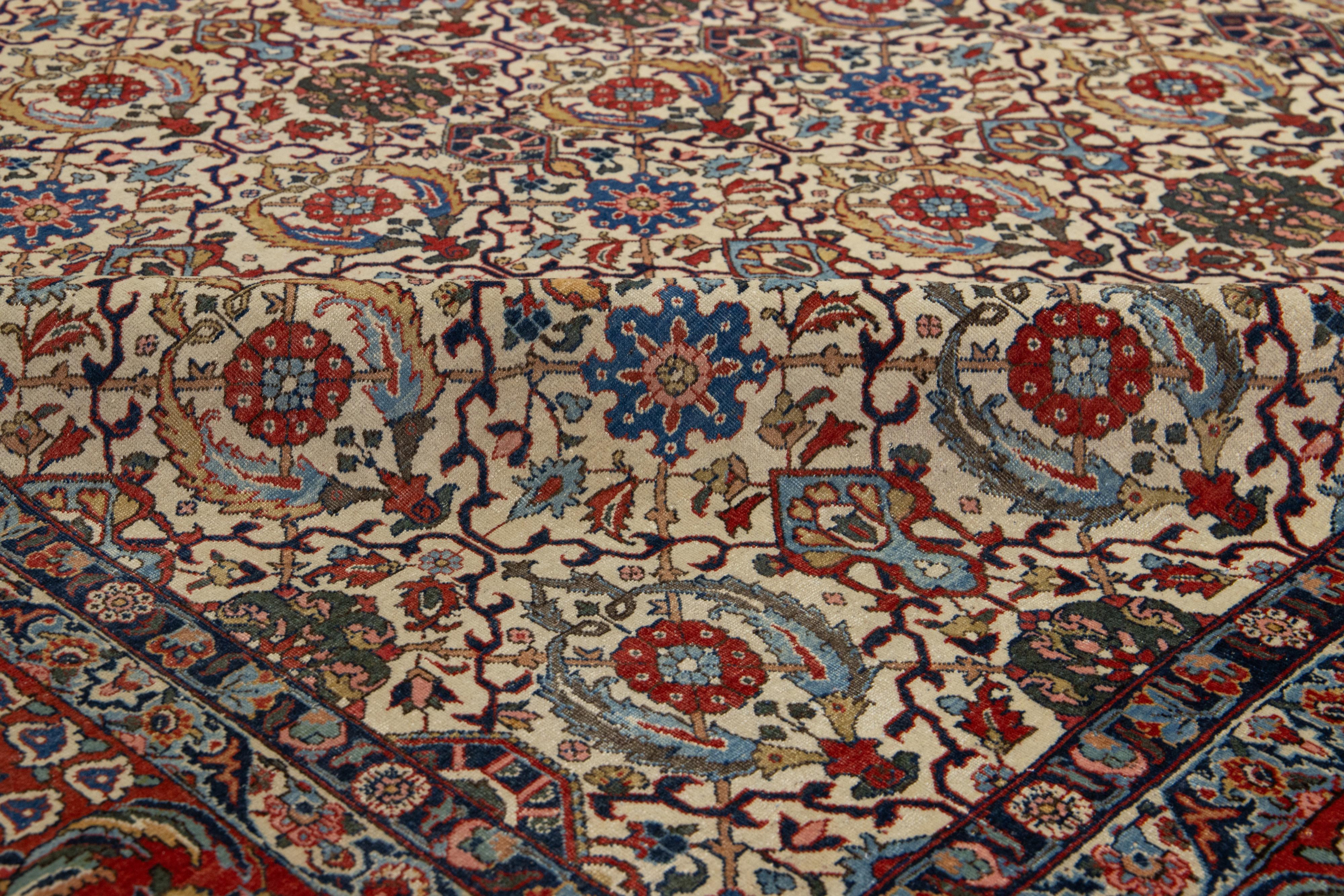 Antiker persischer Teheraner handgefertigter Wollteppich mit mehrfarbigem Allover-Muster (Persisch) im Angebot