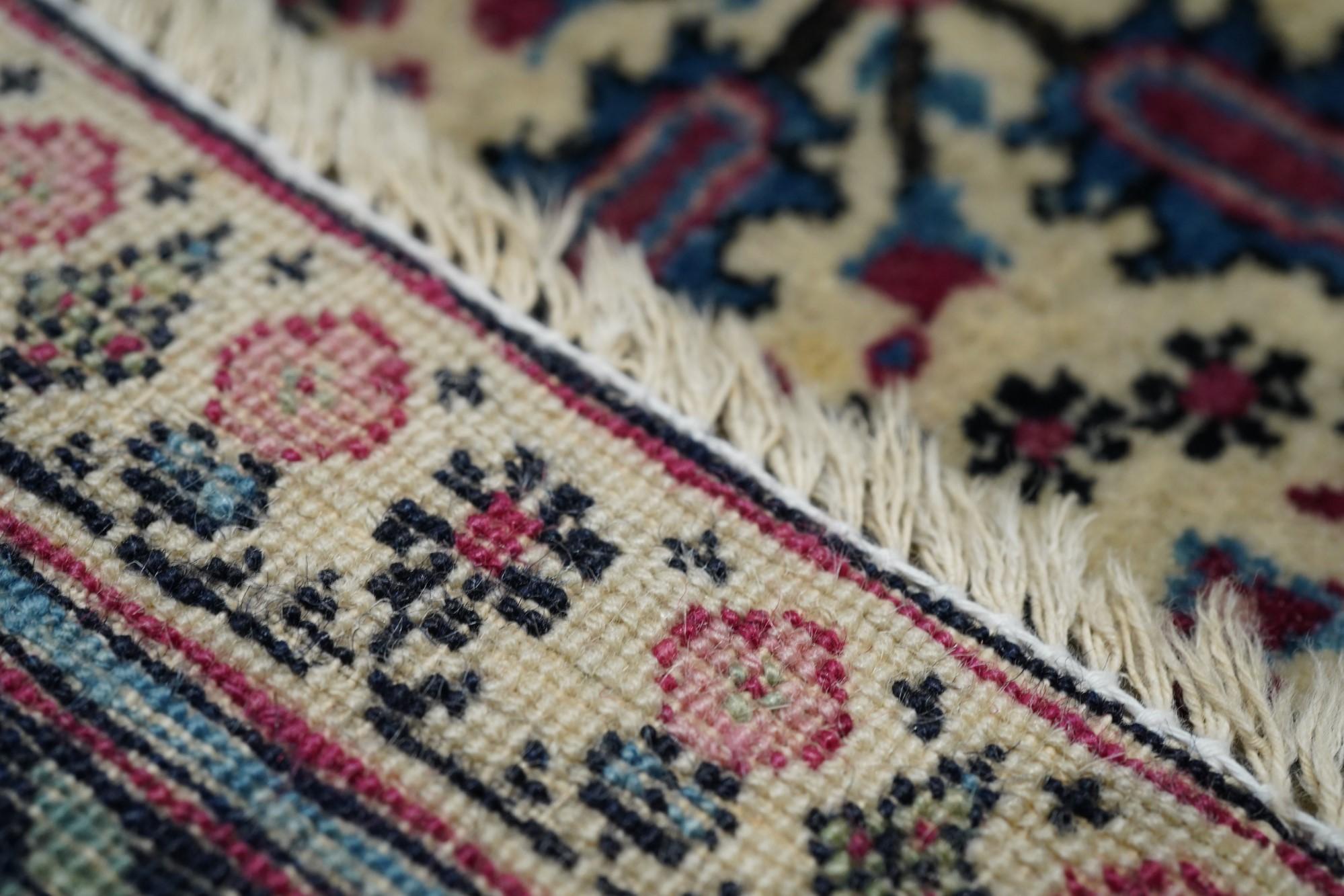 Antique Persian Tehran Rug 4'3'' x 6'9'' For Sale 2