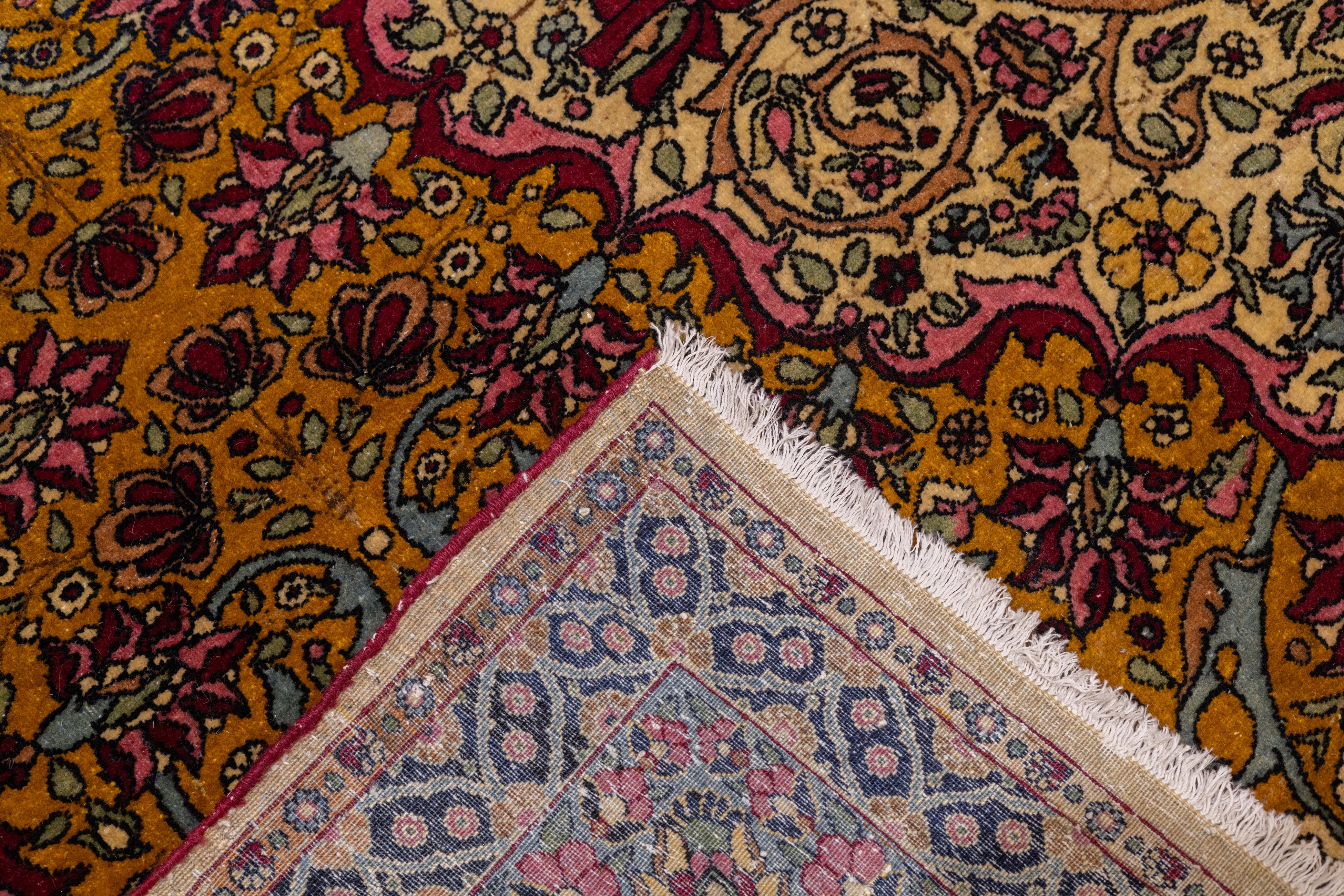 Tapis persan ancien de Téhéran 7'3'' x 9'10'' en vente 3