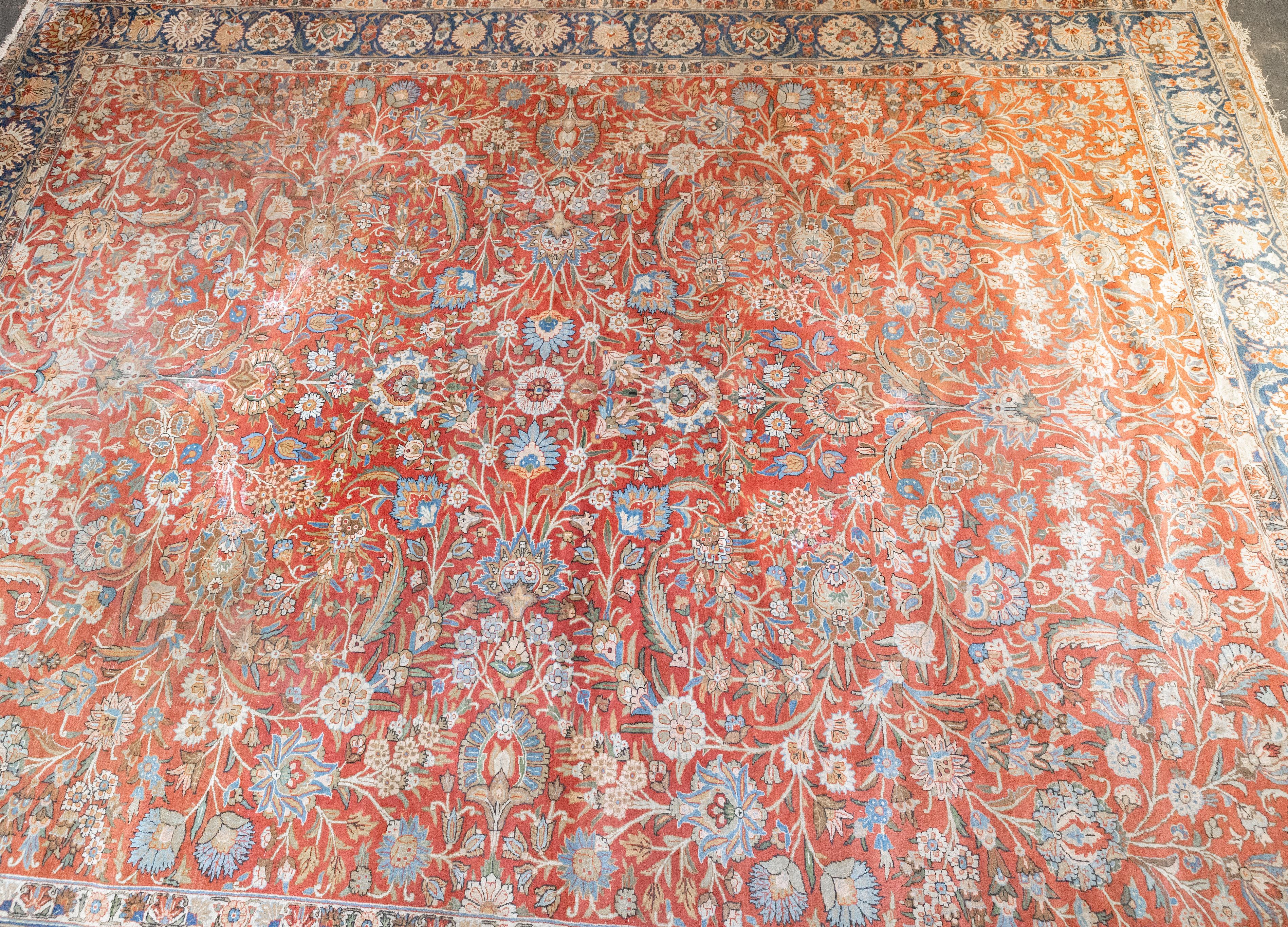 Antiker persischer Teheran-Teppich 9'1'' x 12'2'' im Zustand „Gut“ im Angebot in New York, NY