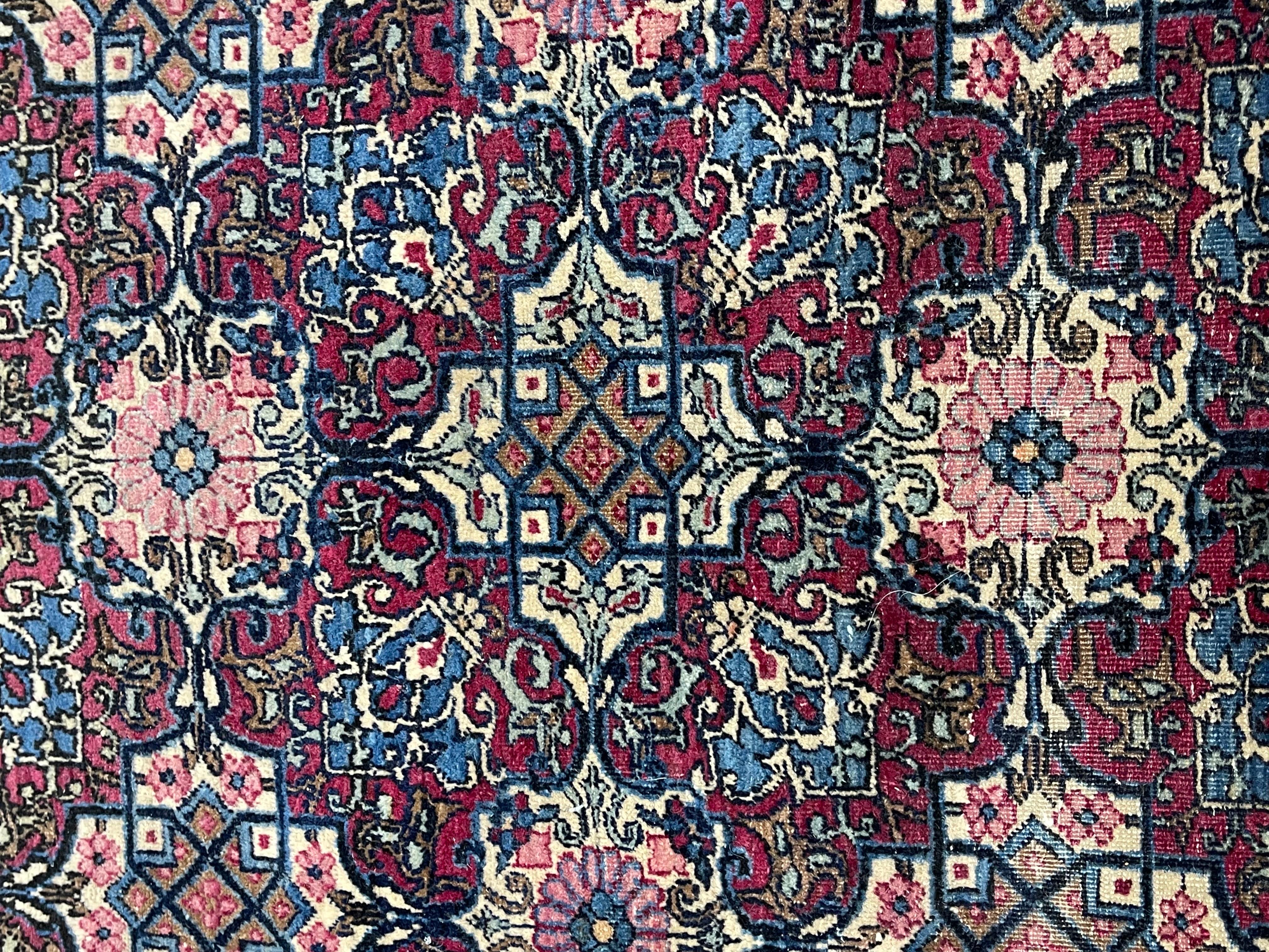 Antico tappeto persiano Tehran, circa 1900 in vendita 2
