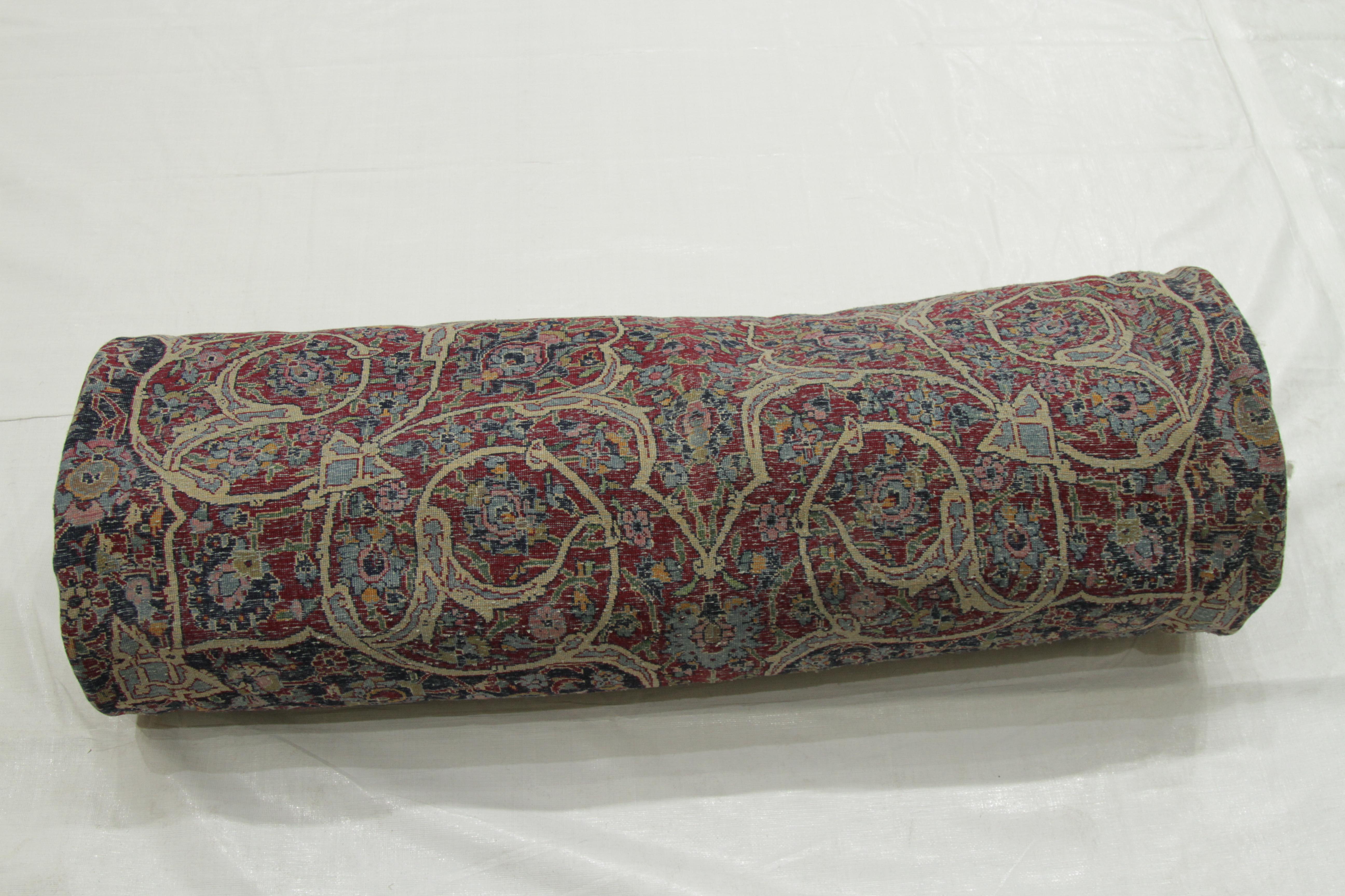 Antique Persian Tehran Rug with Grand Medallion and Floral Patterns, circa 1920s For Sale 4