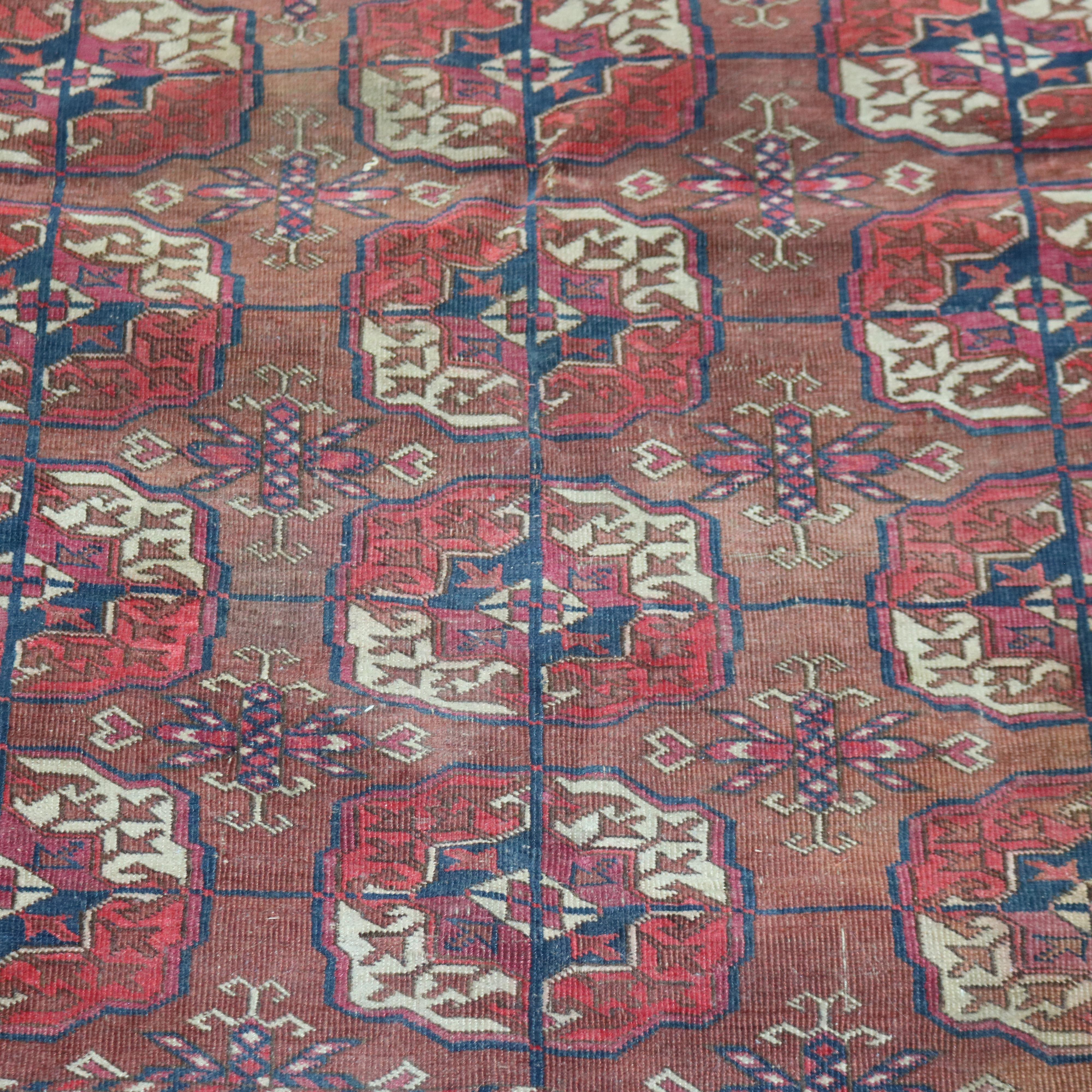Antiker Persischer Tekke Bokara Handgewebter Wollteppich C1920 im Angebot 1