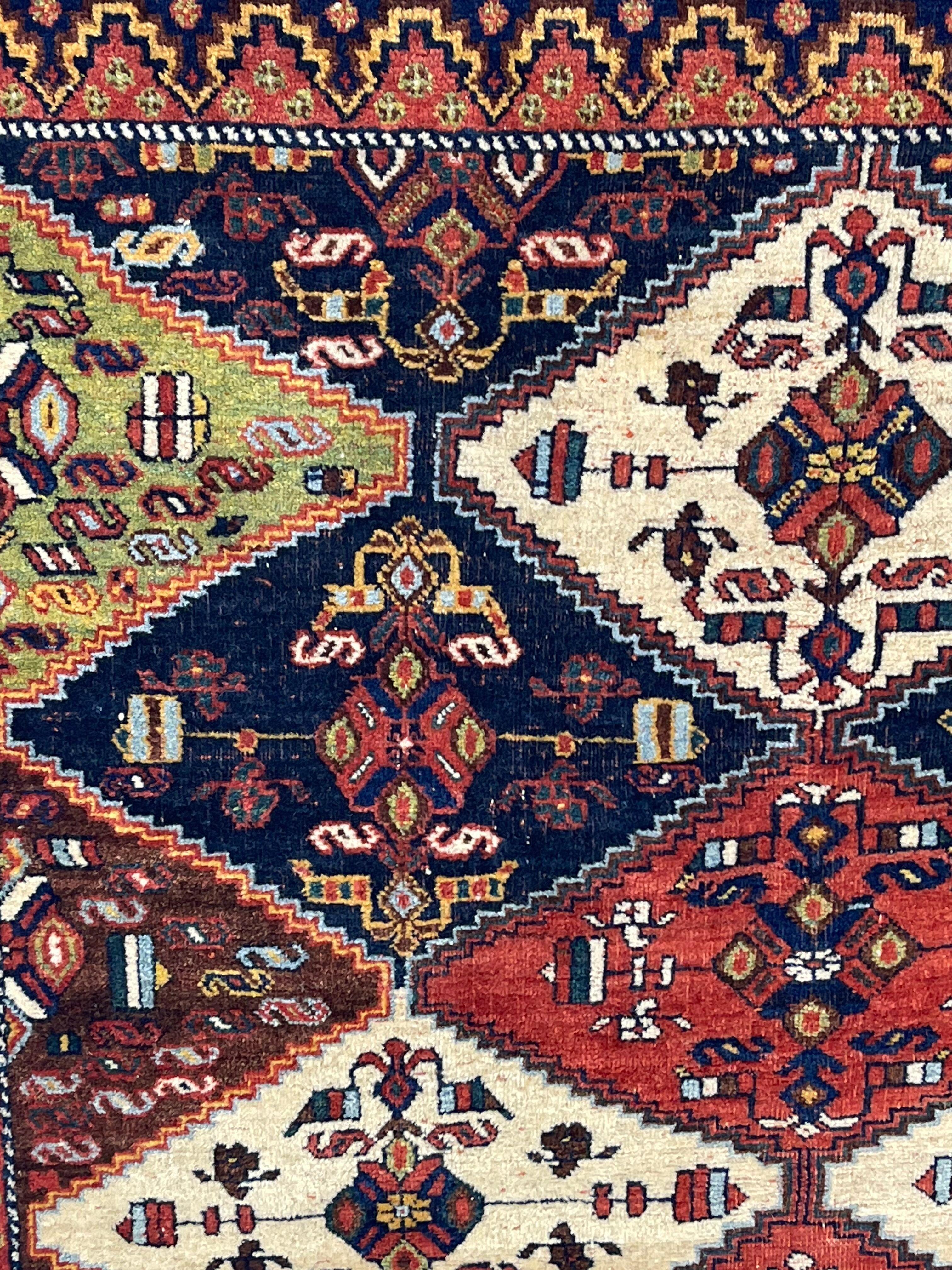 XIXe siècle Antiquities Persian Tribal Afshar Rug 4'10