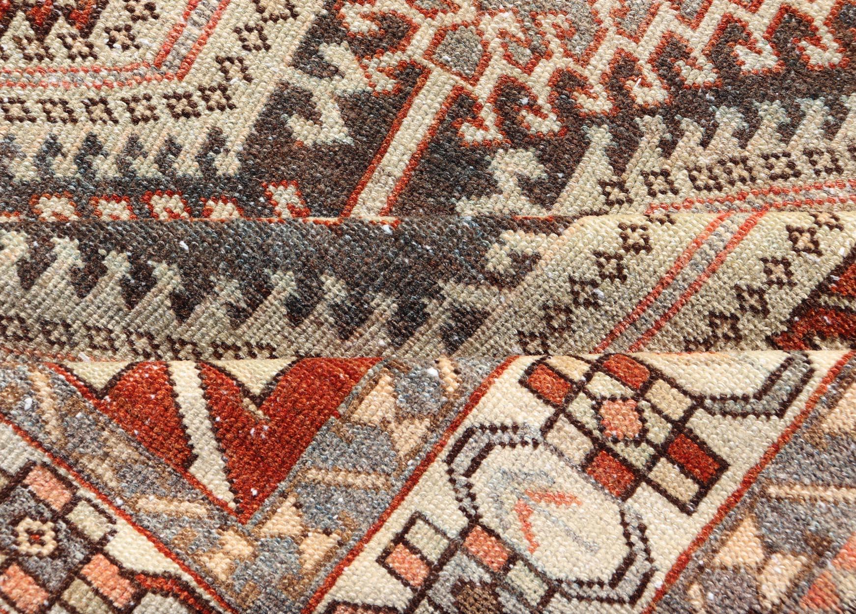 Antique Persian Tribal Bakhtiari Rug with Geometric Design For Sale 6