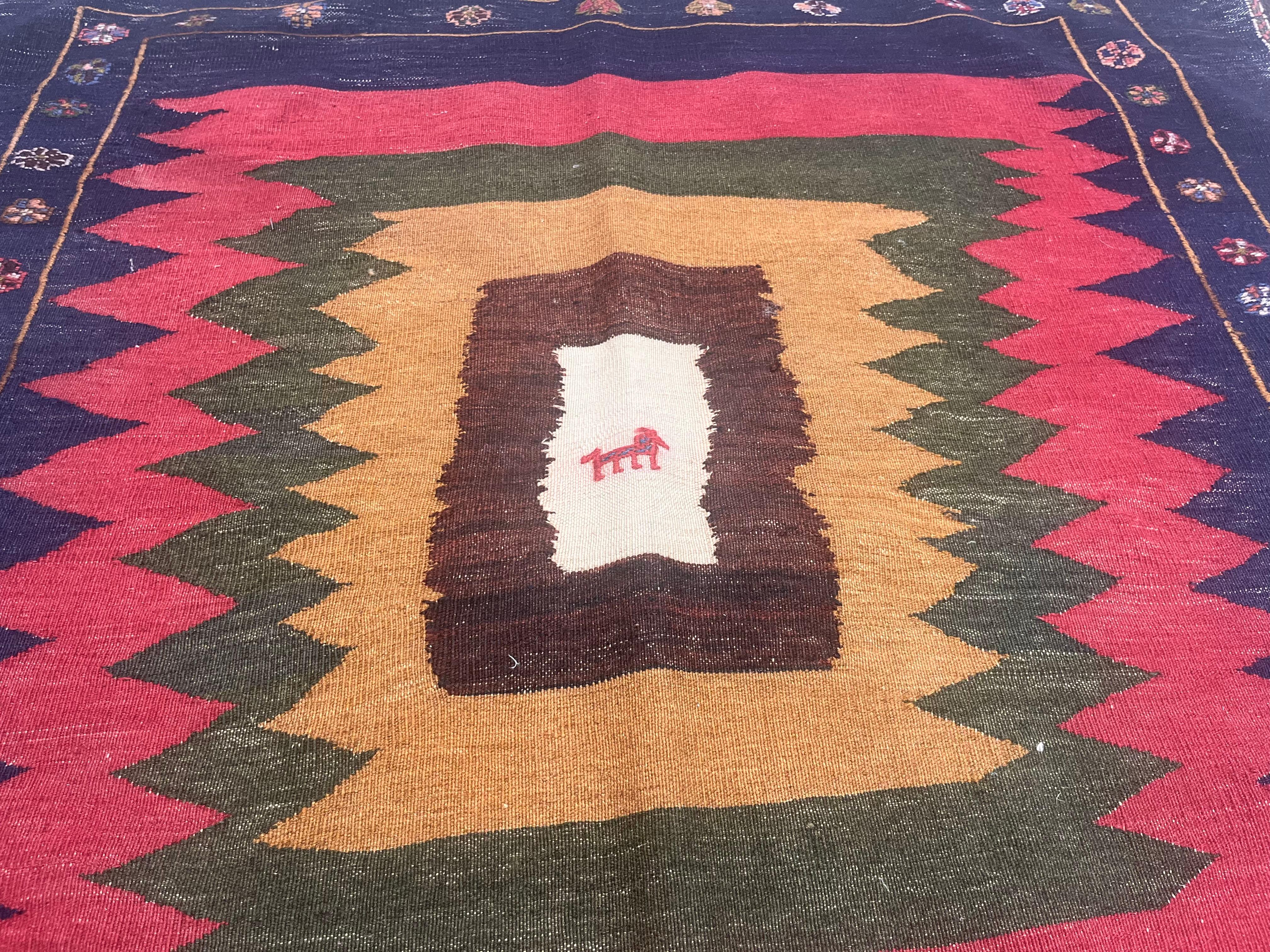 20ième siècle Antiquities Persian Tribal Kilim Rug 4'5