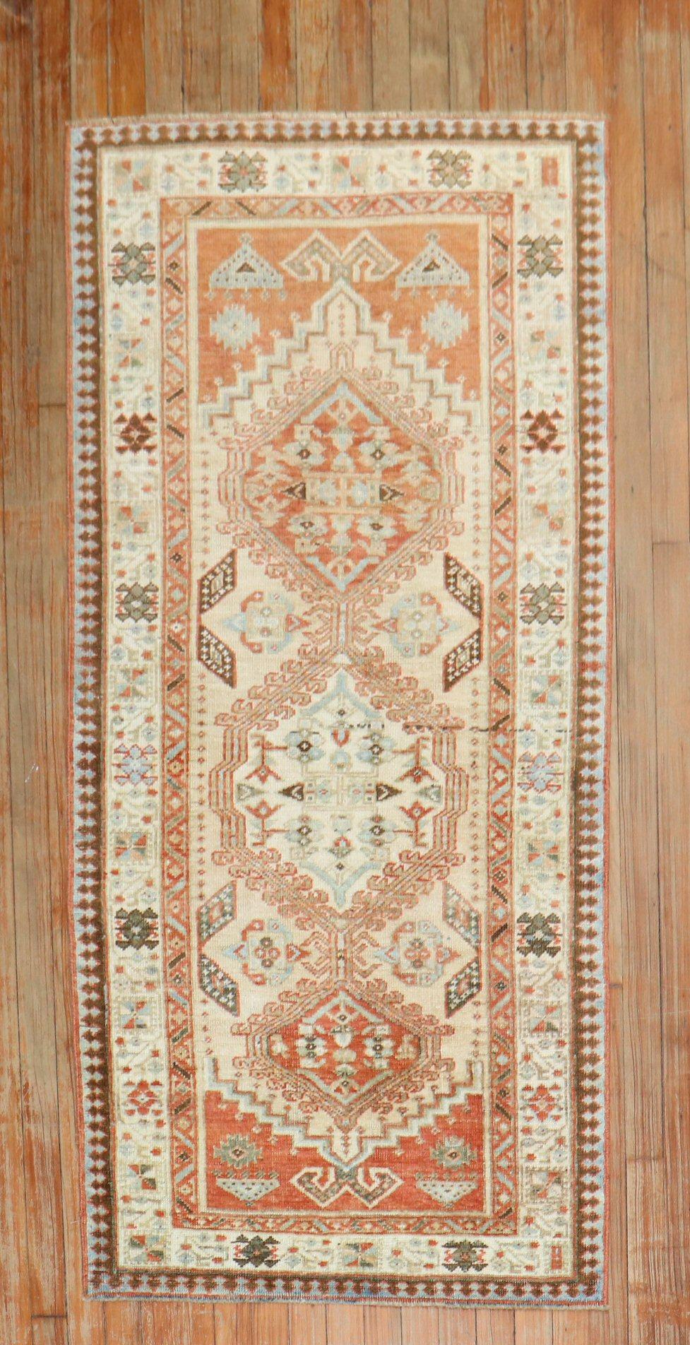 A 20th-century tribal highly decorative Persian Serab short runner. Great quality and in great condition.

Measures: 2'10