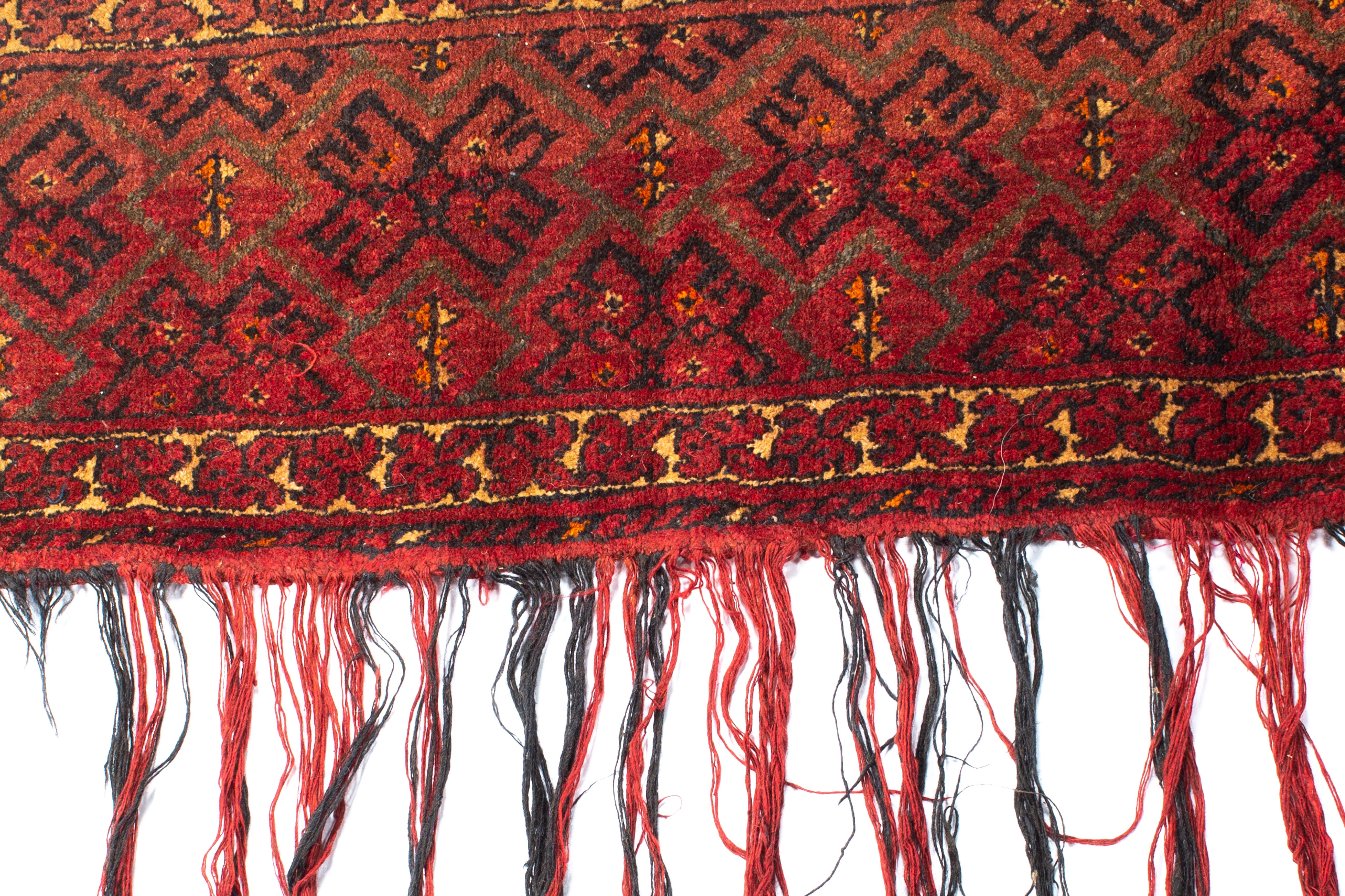 Antiker persischer Turkmenischer Bokhara-Teppich 1'2 x 4'9 (19. Jahrhundert) im Angebot