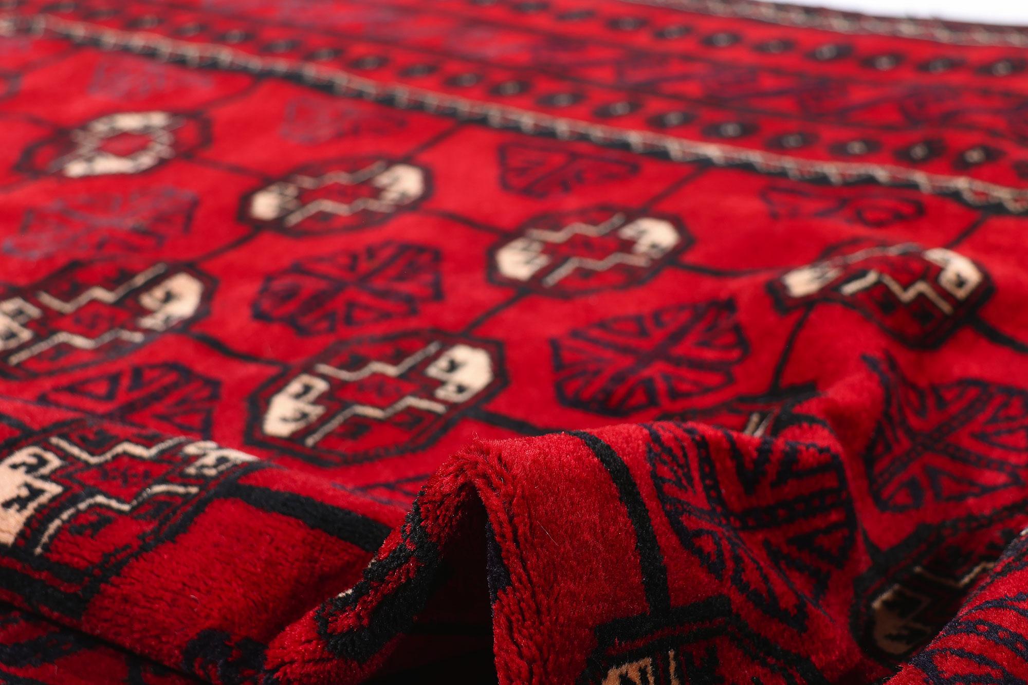 Antiker persischer Turkoman Tekke-Teppich im Stammesstil mit Stammesstil im Angebot 1