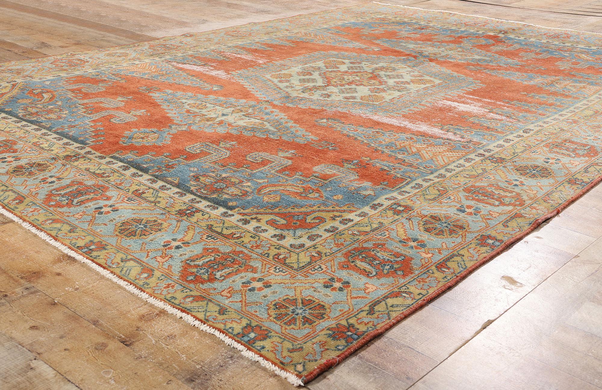Tappeto tribale persiano Viss invecchiato del 1900 con stile moderno in vendita 3