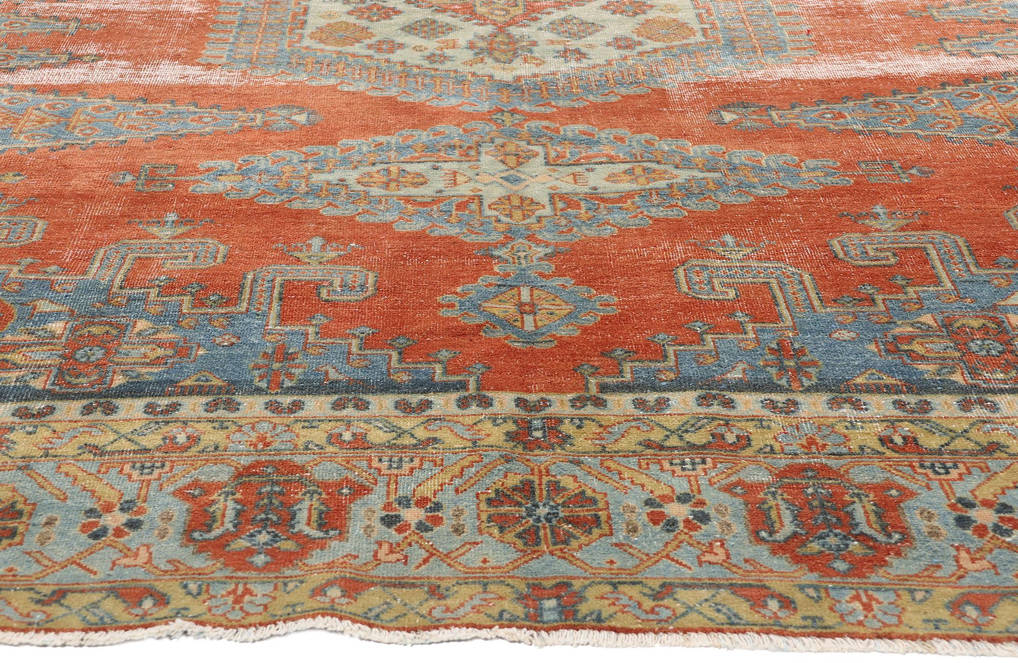 Tappeto tribale persiano Viss invecchiato del 1900 con stile moderno In condizioni buone in vendita a Dallas, TX