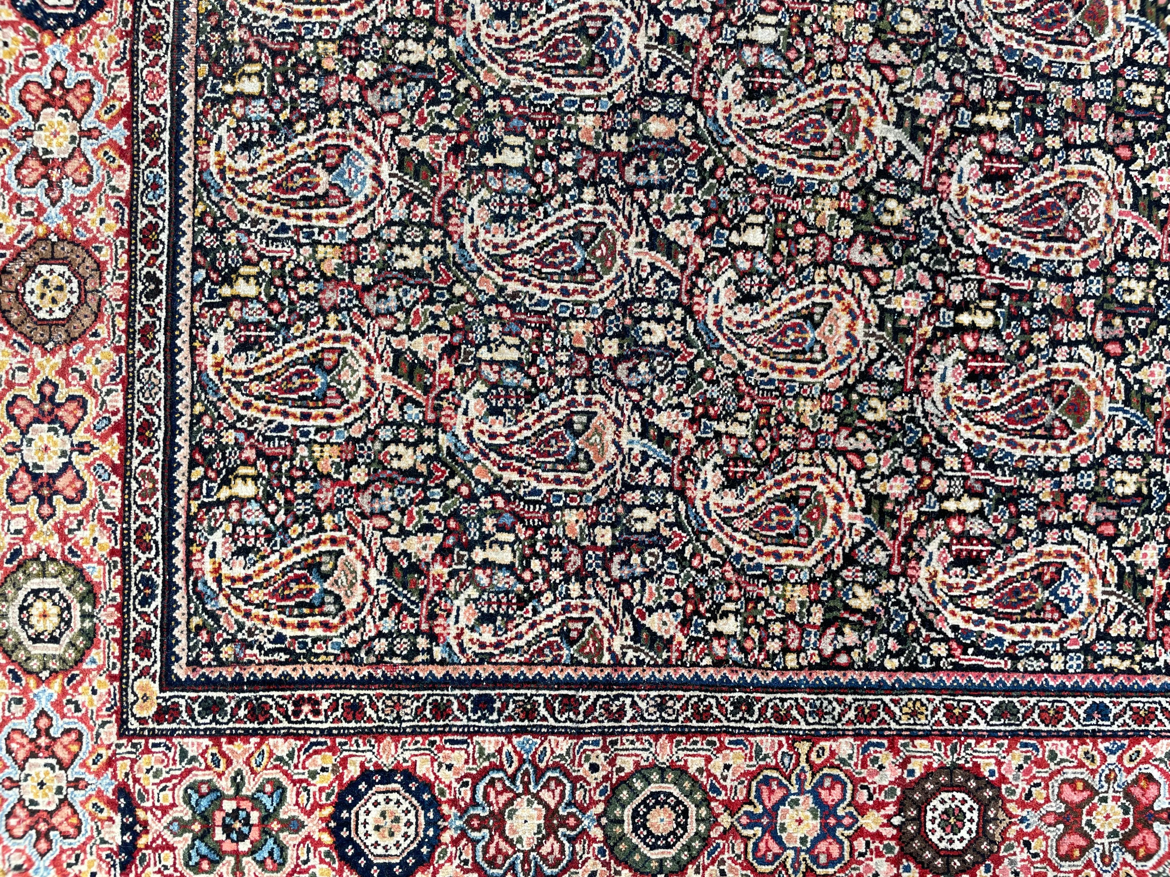 Tapis persan ancien en laine Bon état - En vente à West Palm Beach, FL