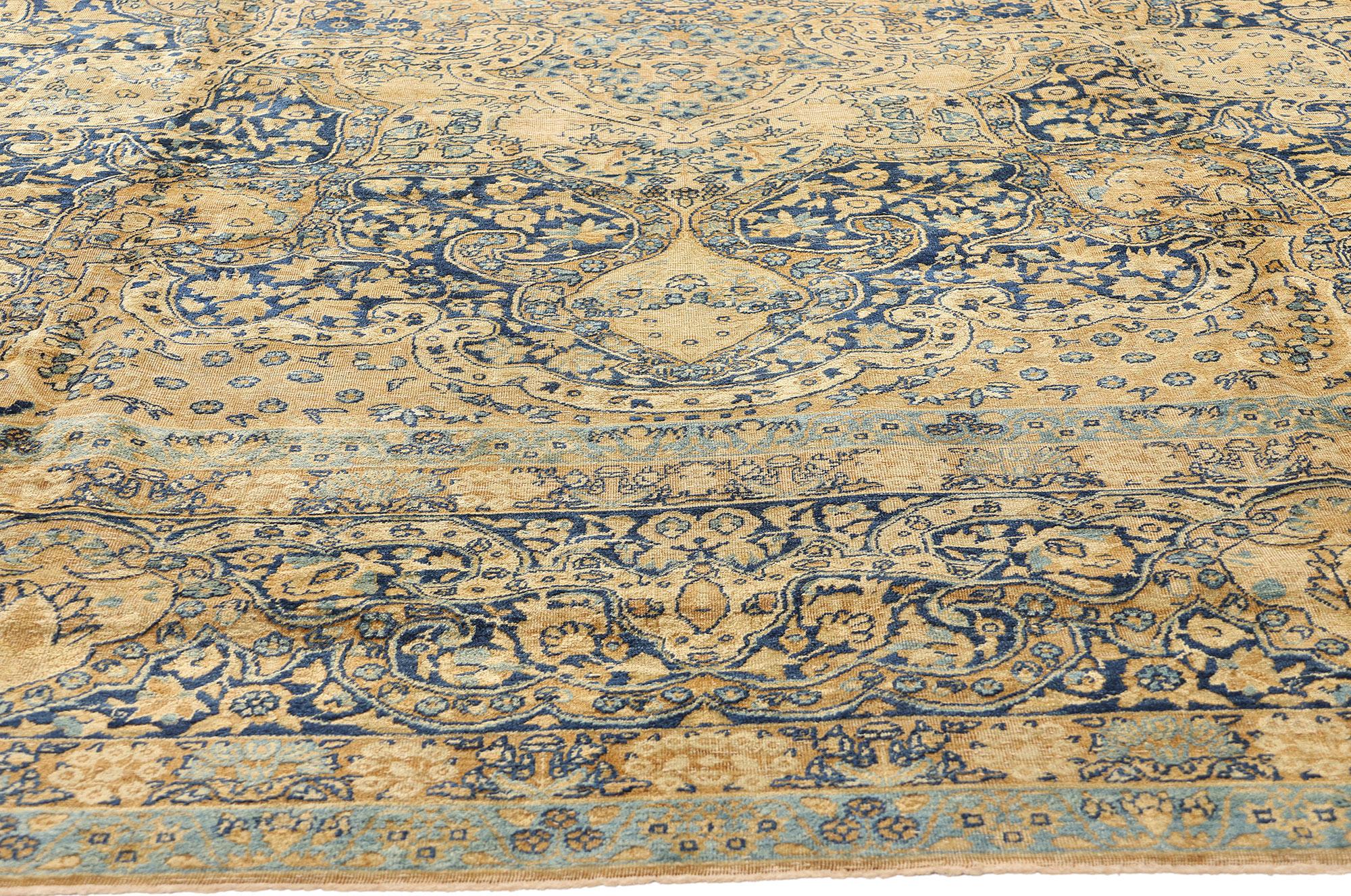 Alfombra persa de Yazd de finales del siglo XIX, de estilo tradicional Persa en venta